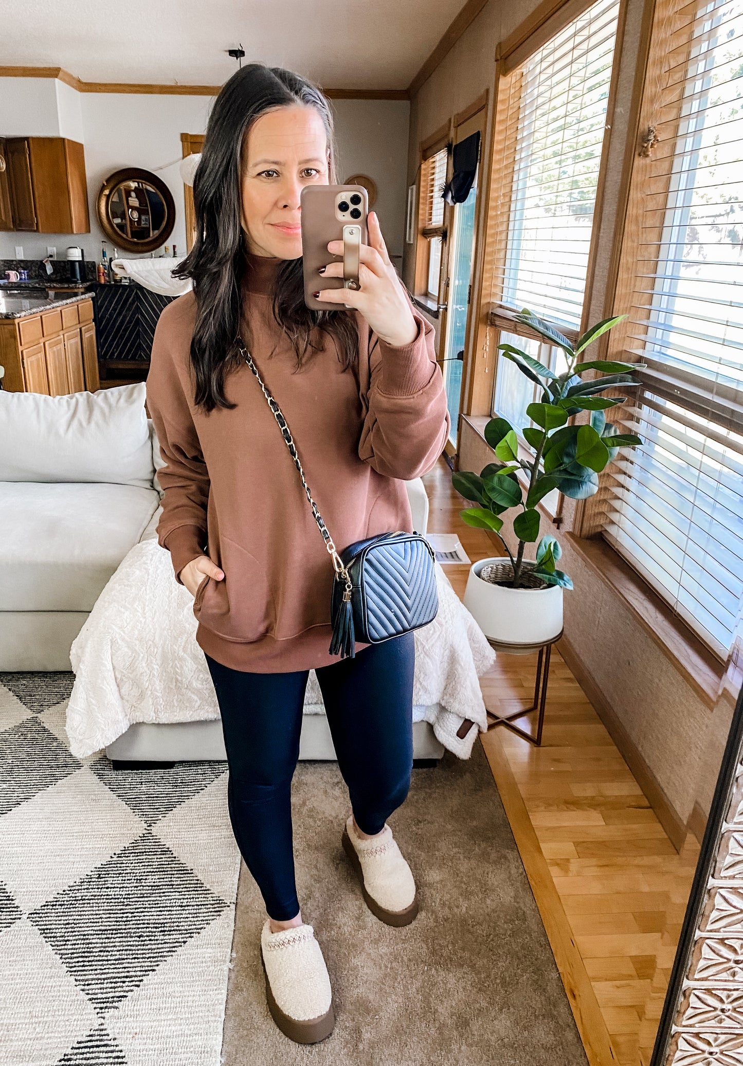 Leena Mock Neck Pullover in Cocoa