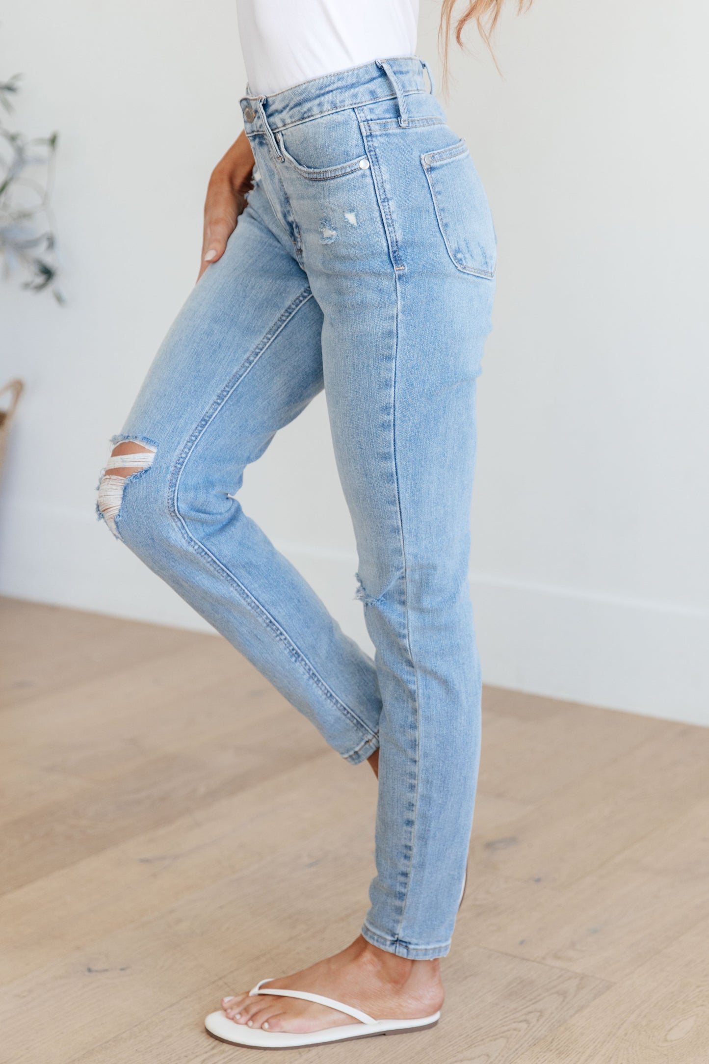 Judy Blue Mid Rise Tummy Control Distressed Skinny Jeans