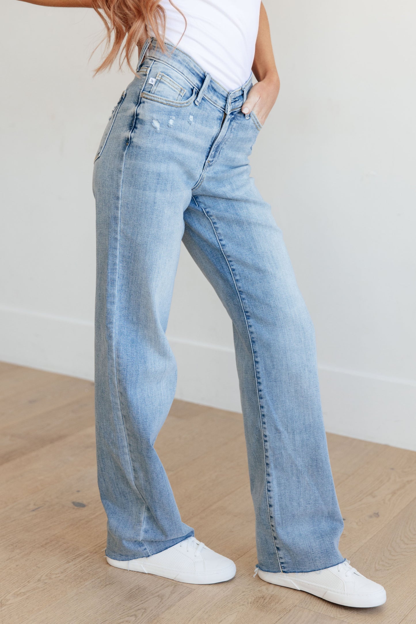 Judy Blue High Rise Viral V Front Waistband Straight Jeans