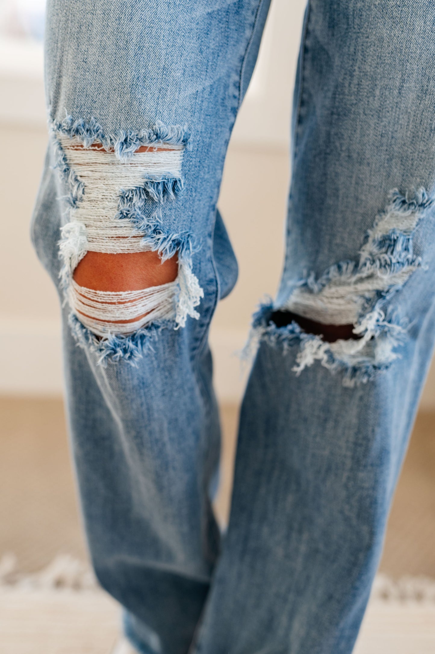 Judy Blue Take Me Back 90's Straight Jeans in Light Wash