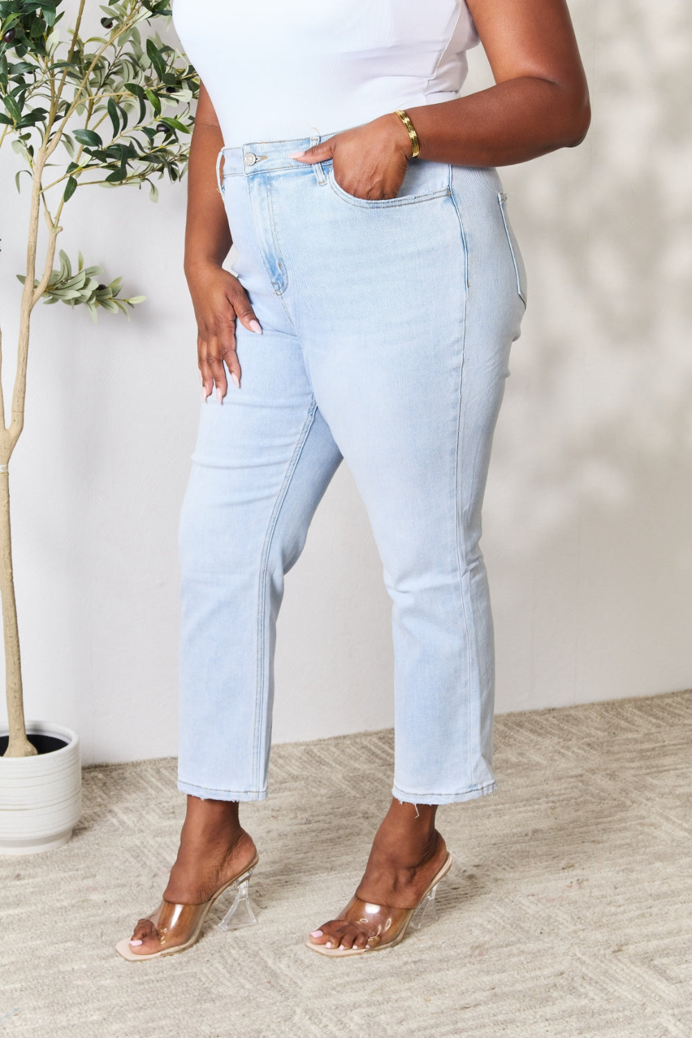BAYEAS Cloud Straight Jeans - Light