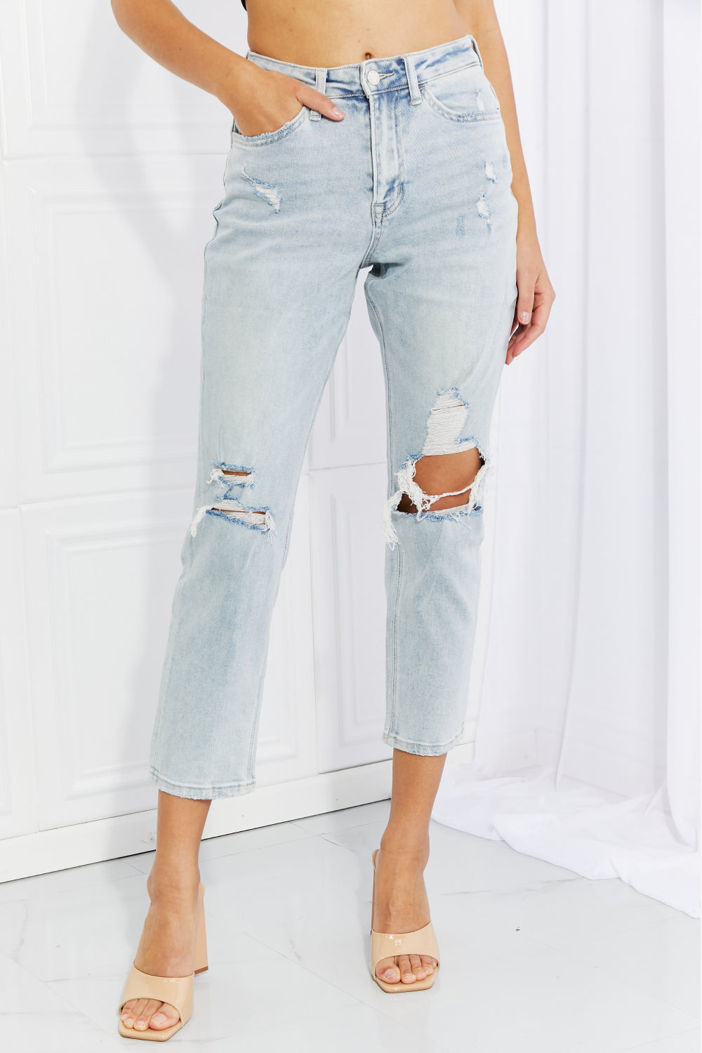 VERVET Comfort Stretch Cropped Mom Jeans