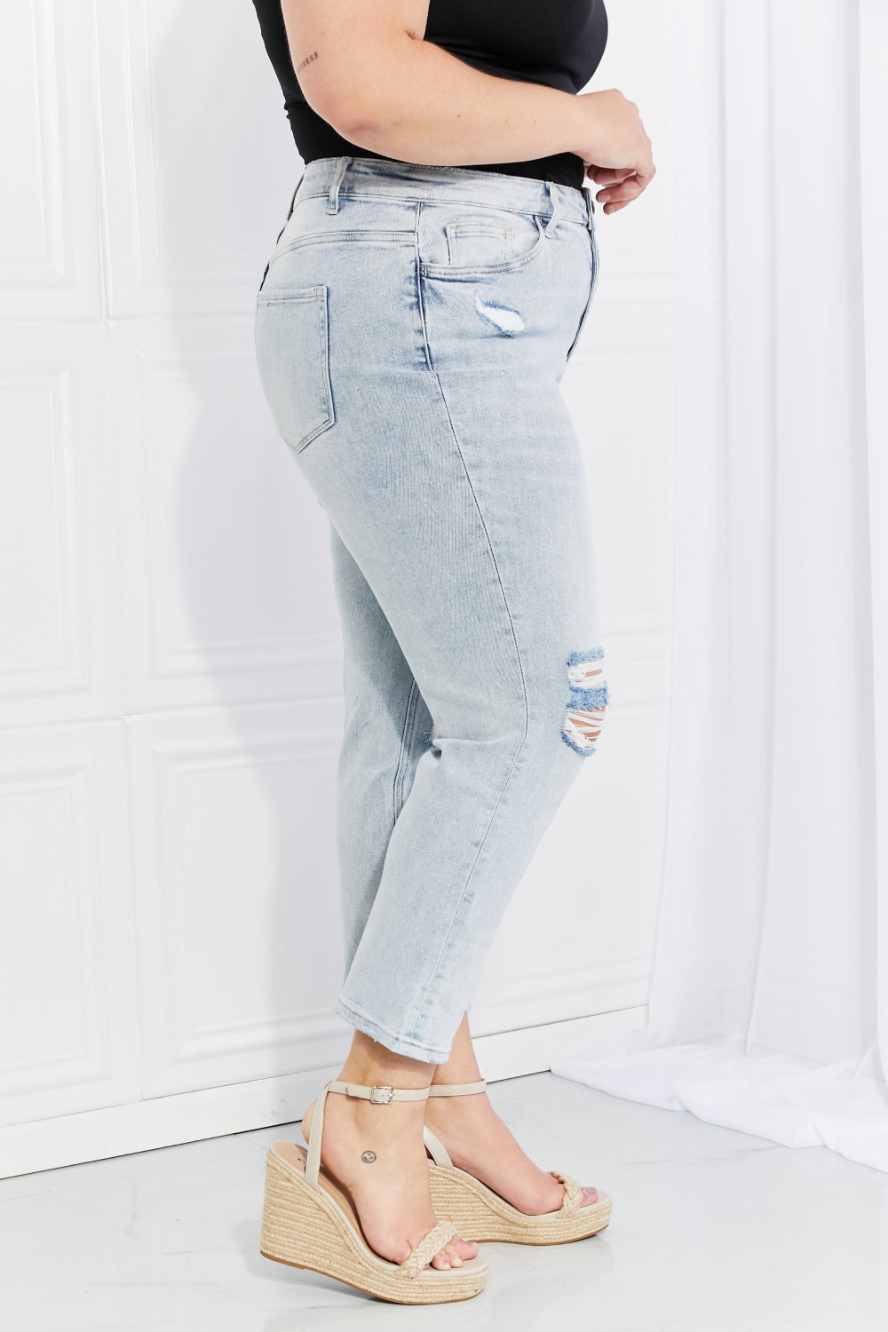 VERVET Comfort Stretch Cropped Mom Jeans