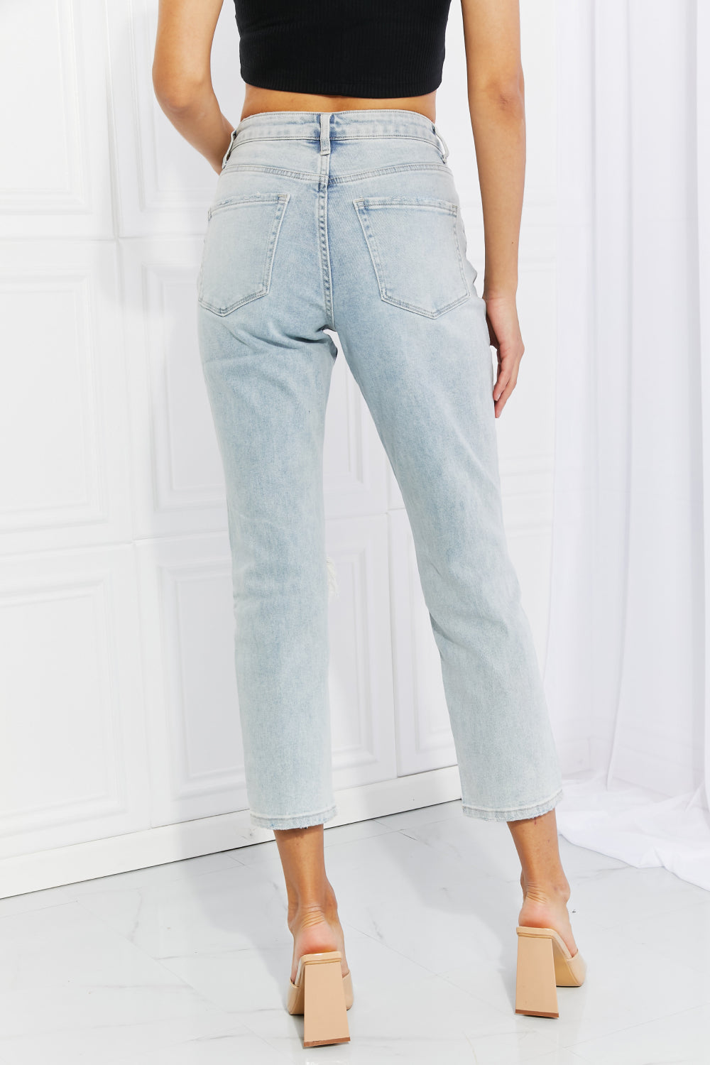 VERVET Comfort Stretch Cropped Mom Jeans