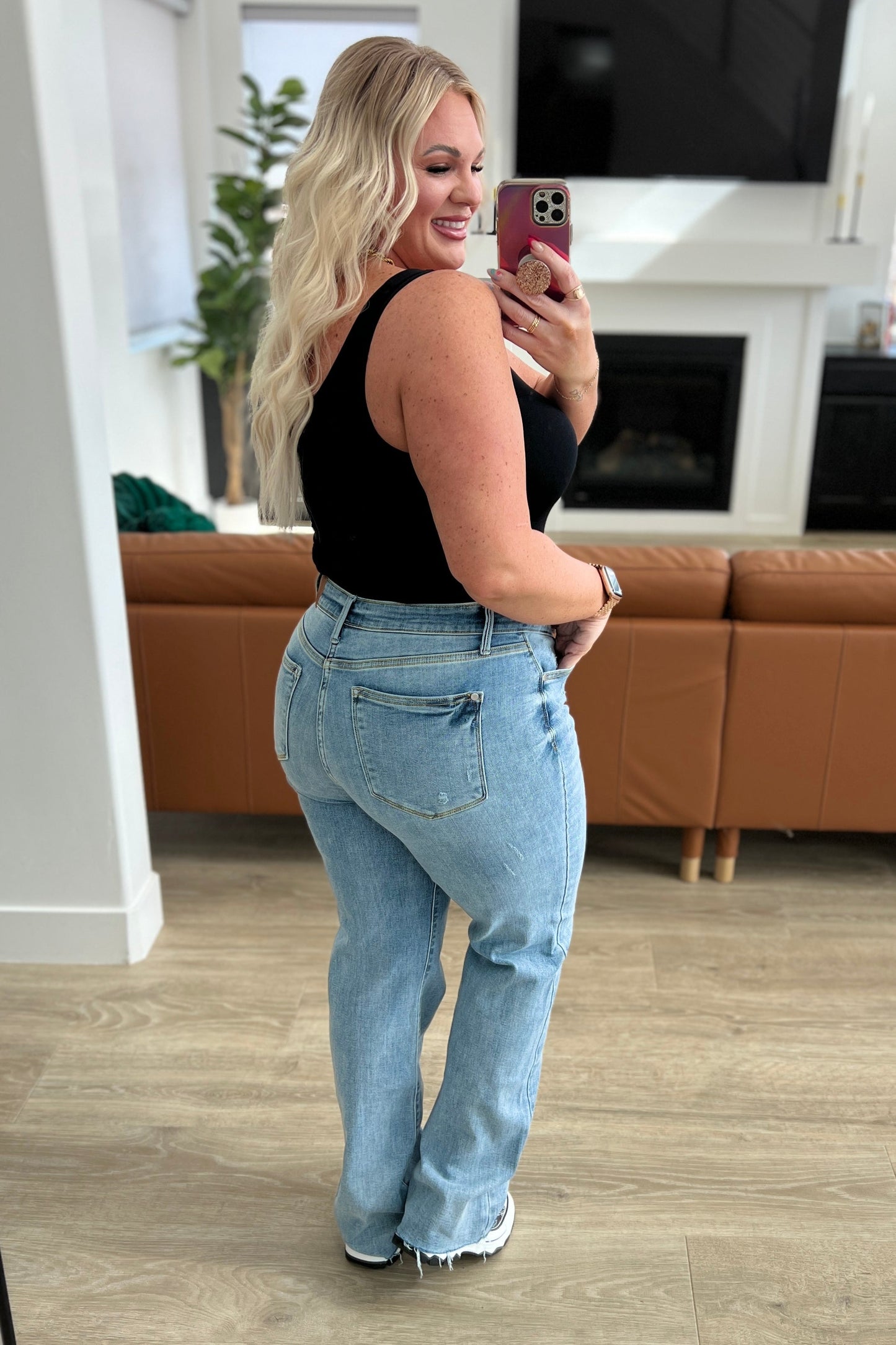 Judy Blue High Rise Viral V Front Waistband Straight Jeans