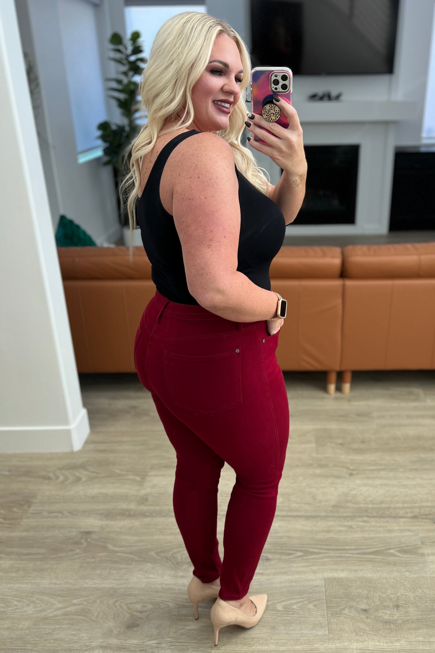Judy Blue High Rise Tummy Control Skinny Jeans in Scarlet