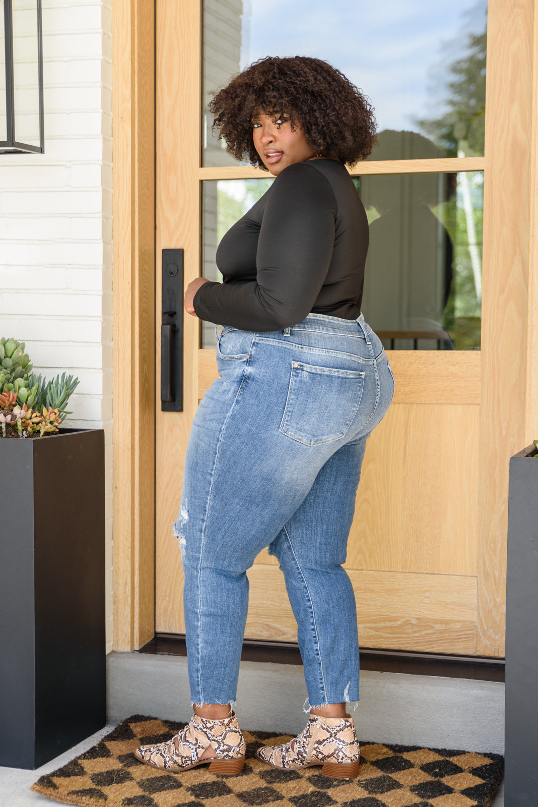 Judy Blue Kyla Relaxed Fit Jeans