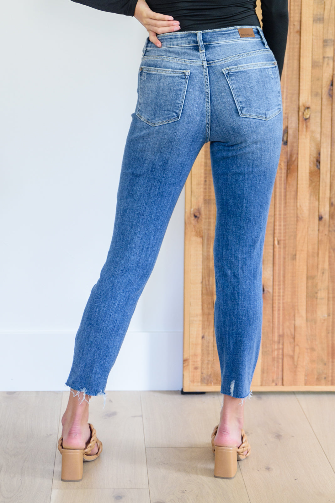Judy Blue Kyla Relaxed Fit Jeans