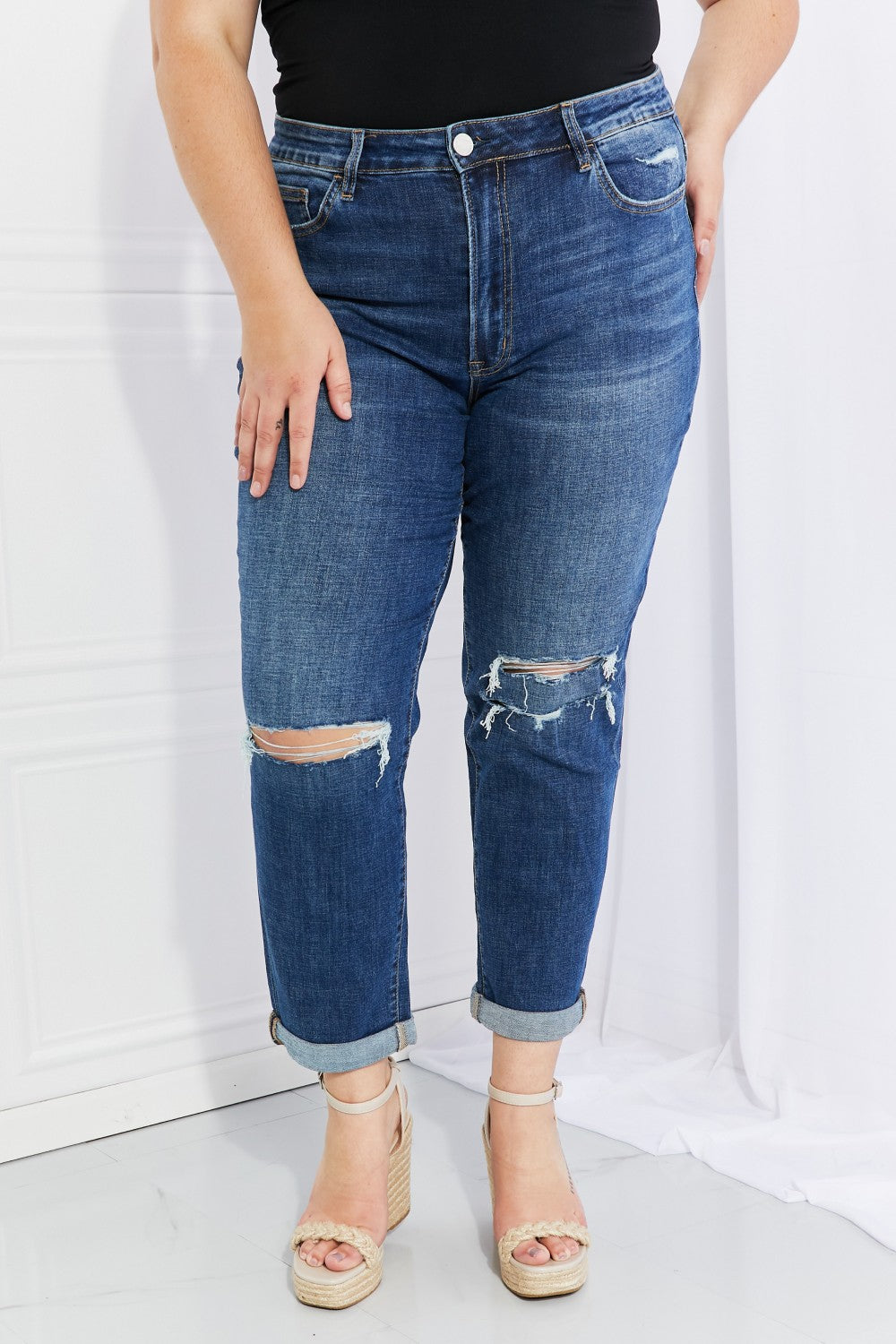 VERVET Rolled Up Mom Jeans - Dark Wash