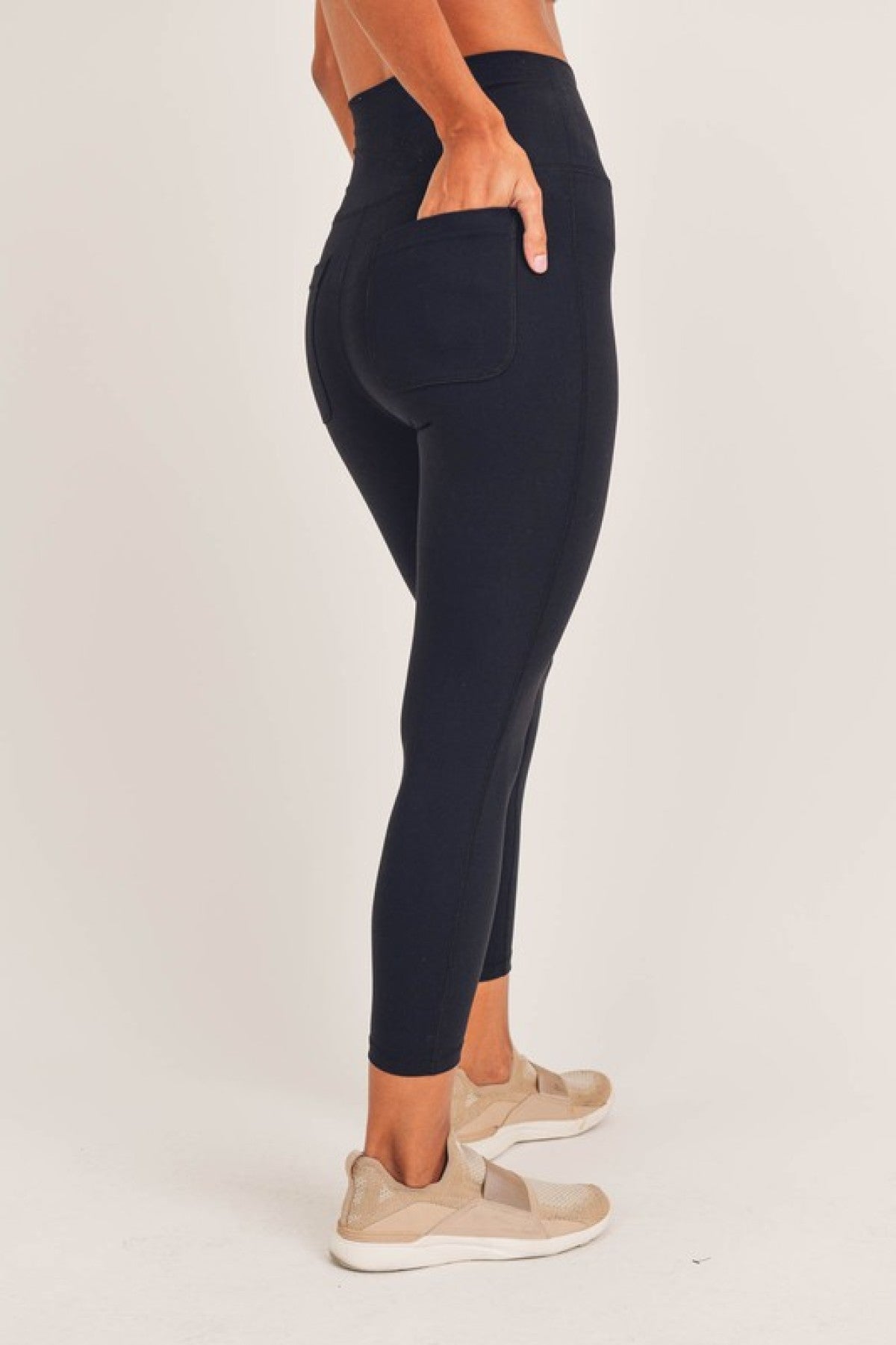 Mono B Solid Leggings with Back Pockets