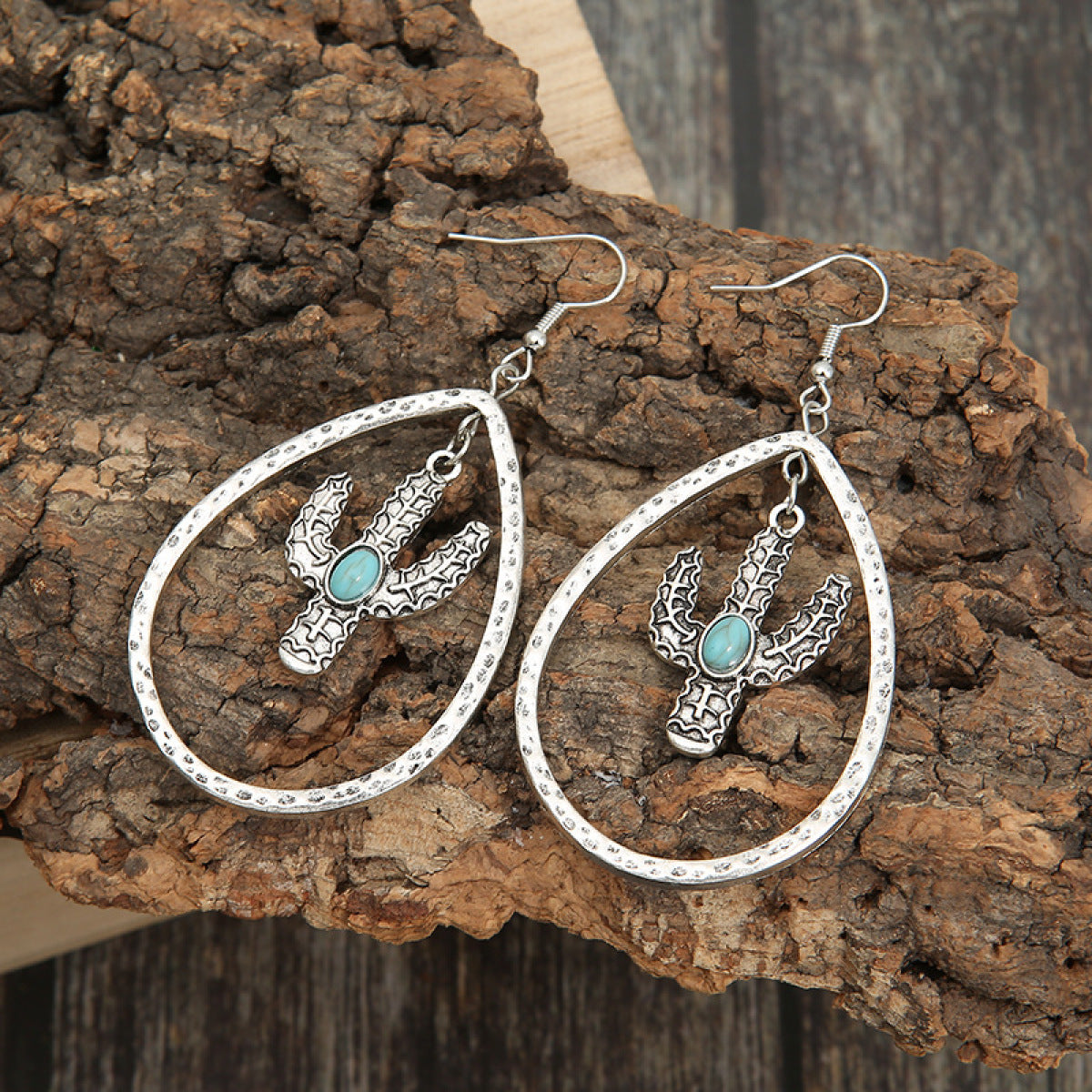 Retro Teardrop-Shaped Hollow Turquoise Cactus Drop Earrings