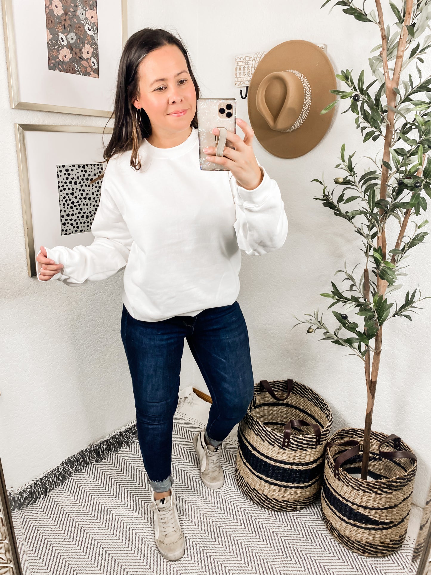 WE ARE Customizable TEAM Shirt/Sweatshirt