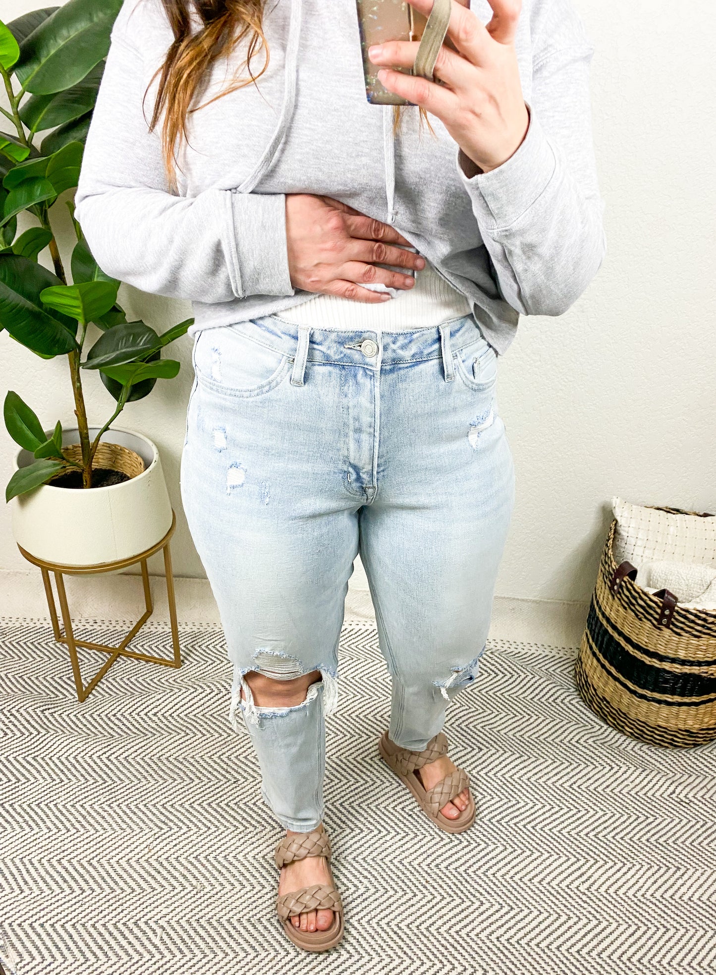 VERVET Comfort Stretch Cropped Mom Jeans
