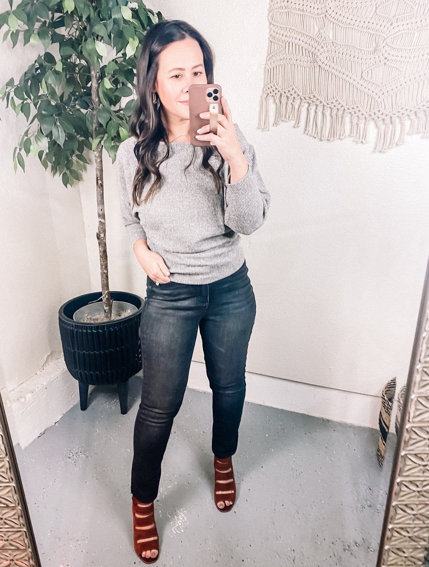 Judy Blue High Rise Tummy Control Skinny Jeans in Washed Black