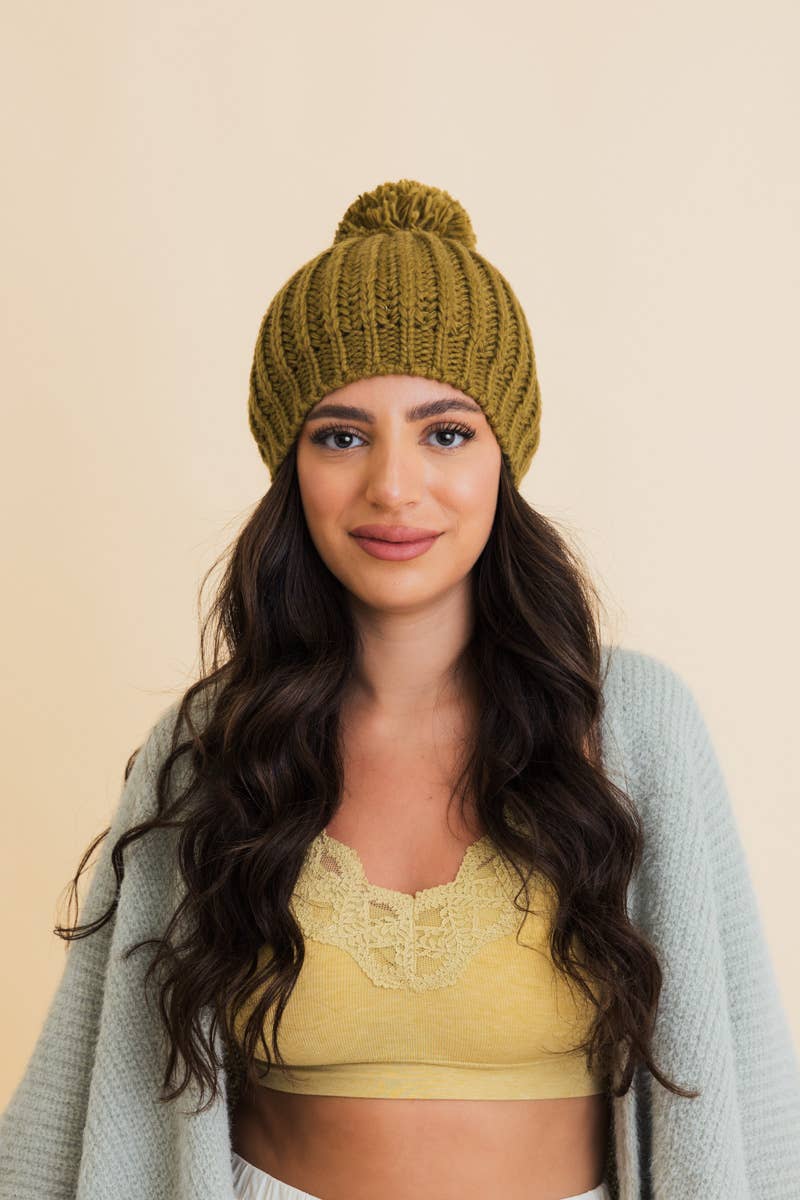 Chunky Cable Knit Pom Beanie: Ivory