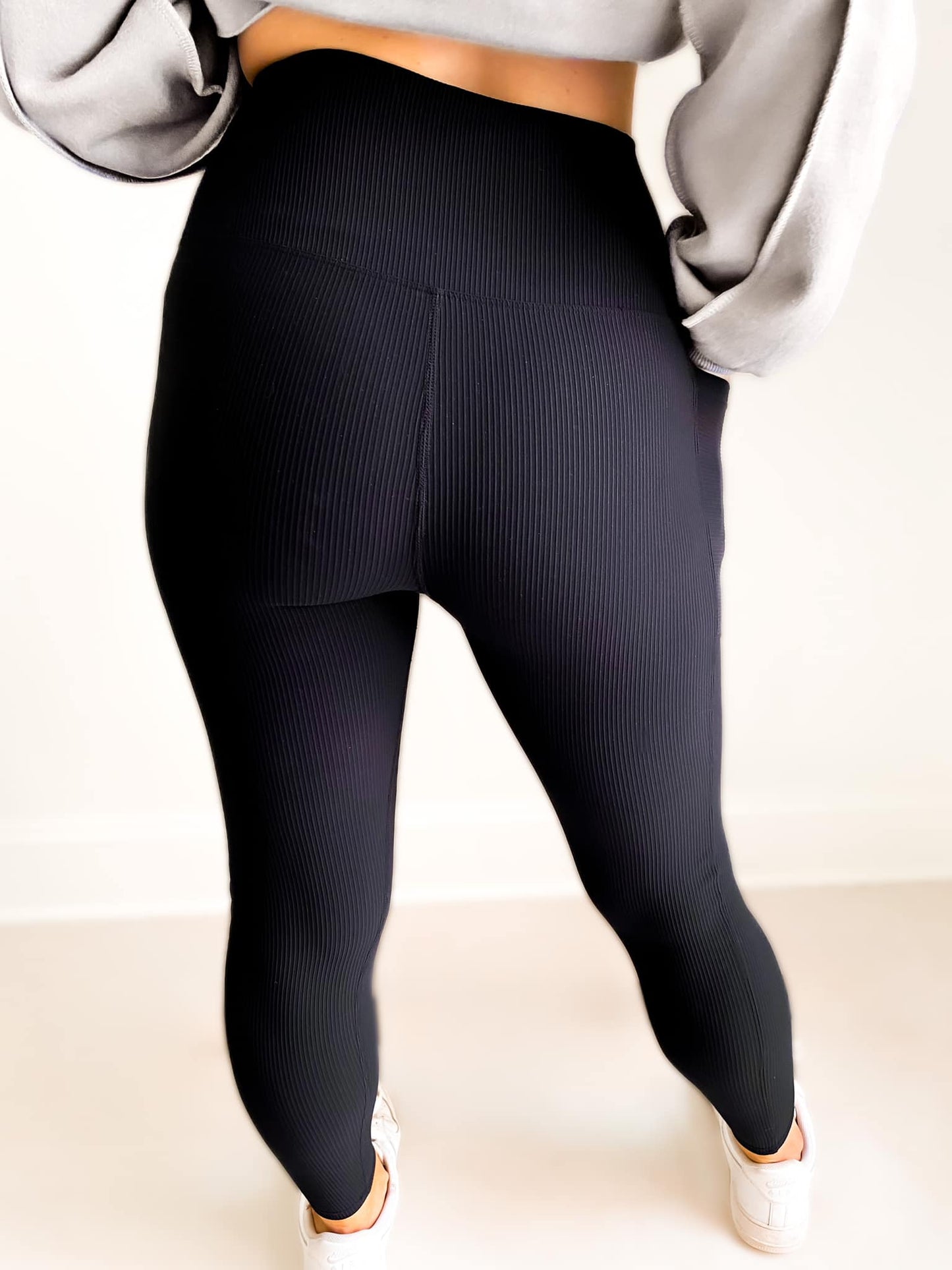 PRE-ORDER Molly Max Sculpt Diagonal Ribbed Leggings - (Shipping End of Oct/Early Sept)