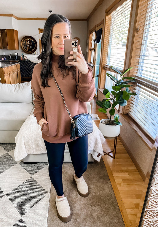 Leena Mock Neck Pullover in Cocoa