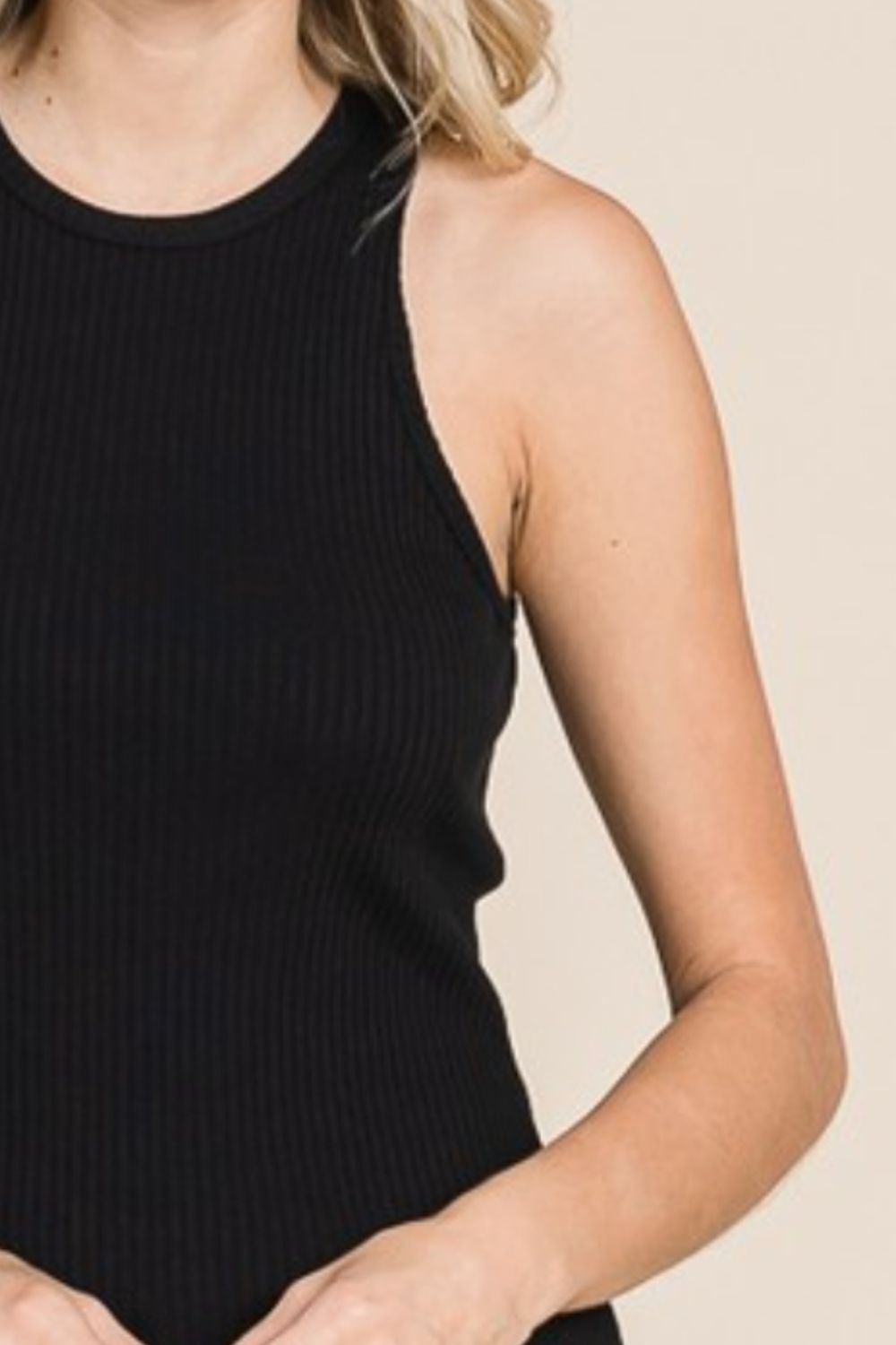 Ribbed Round Neck Tank - Black