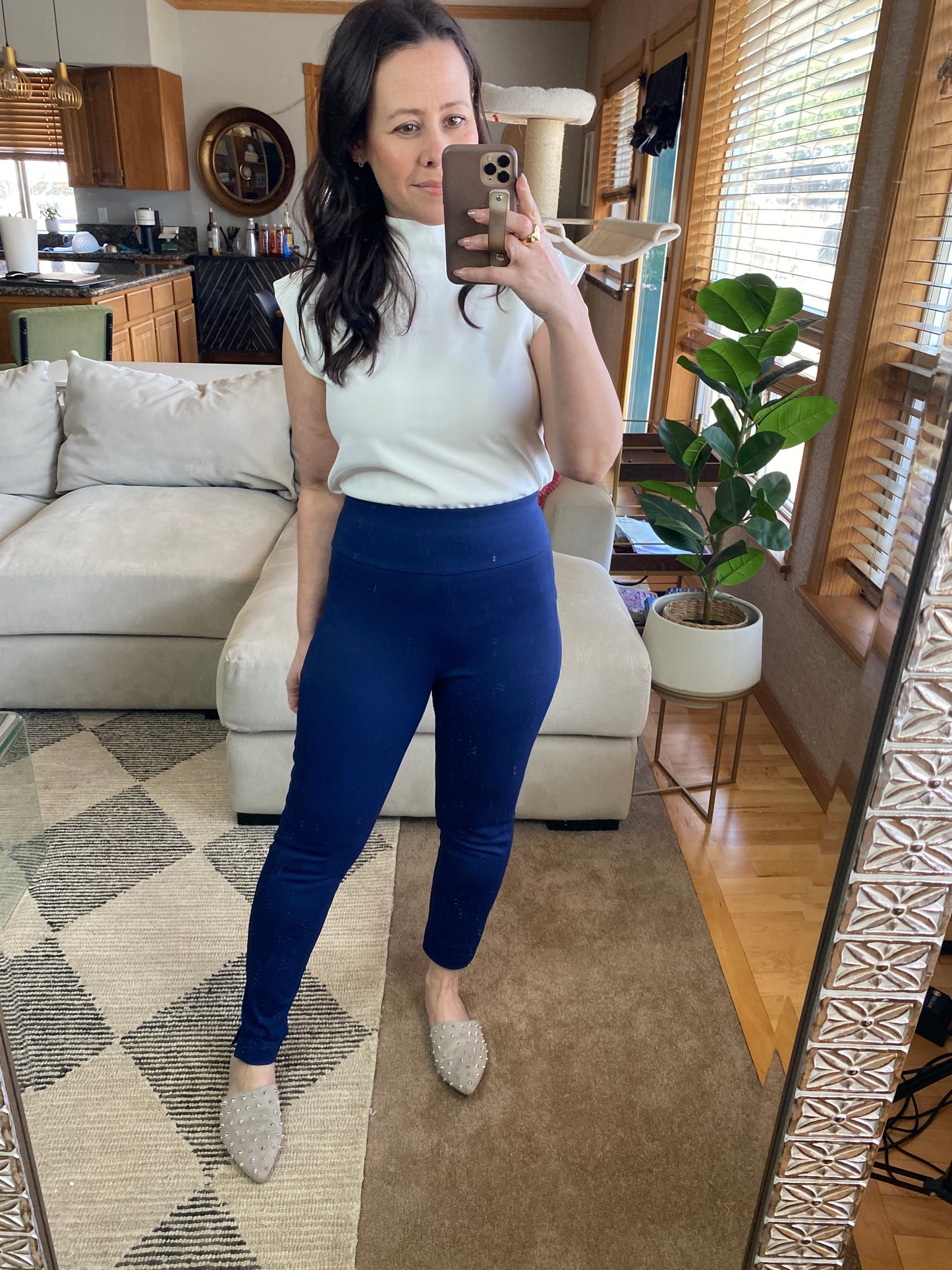 Magic Skinny Pants in Navy