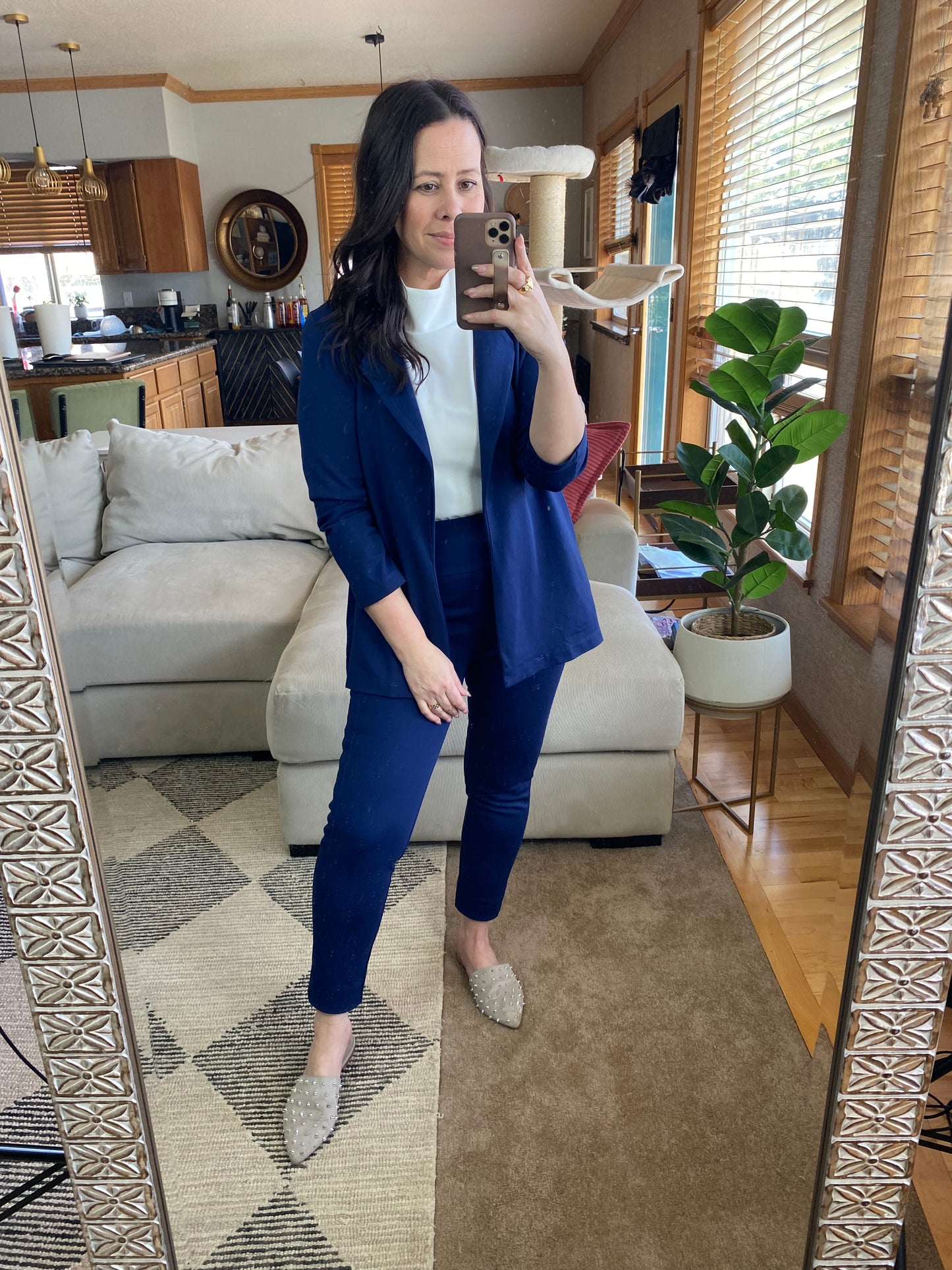Magic Skinny Pants in Navy