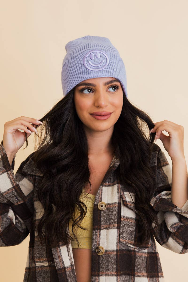 Smiley Face Embroidered Ribbed Knit Beanie: Green