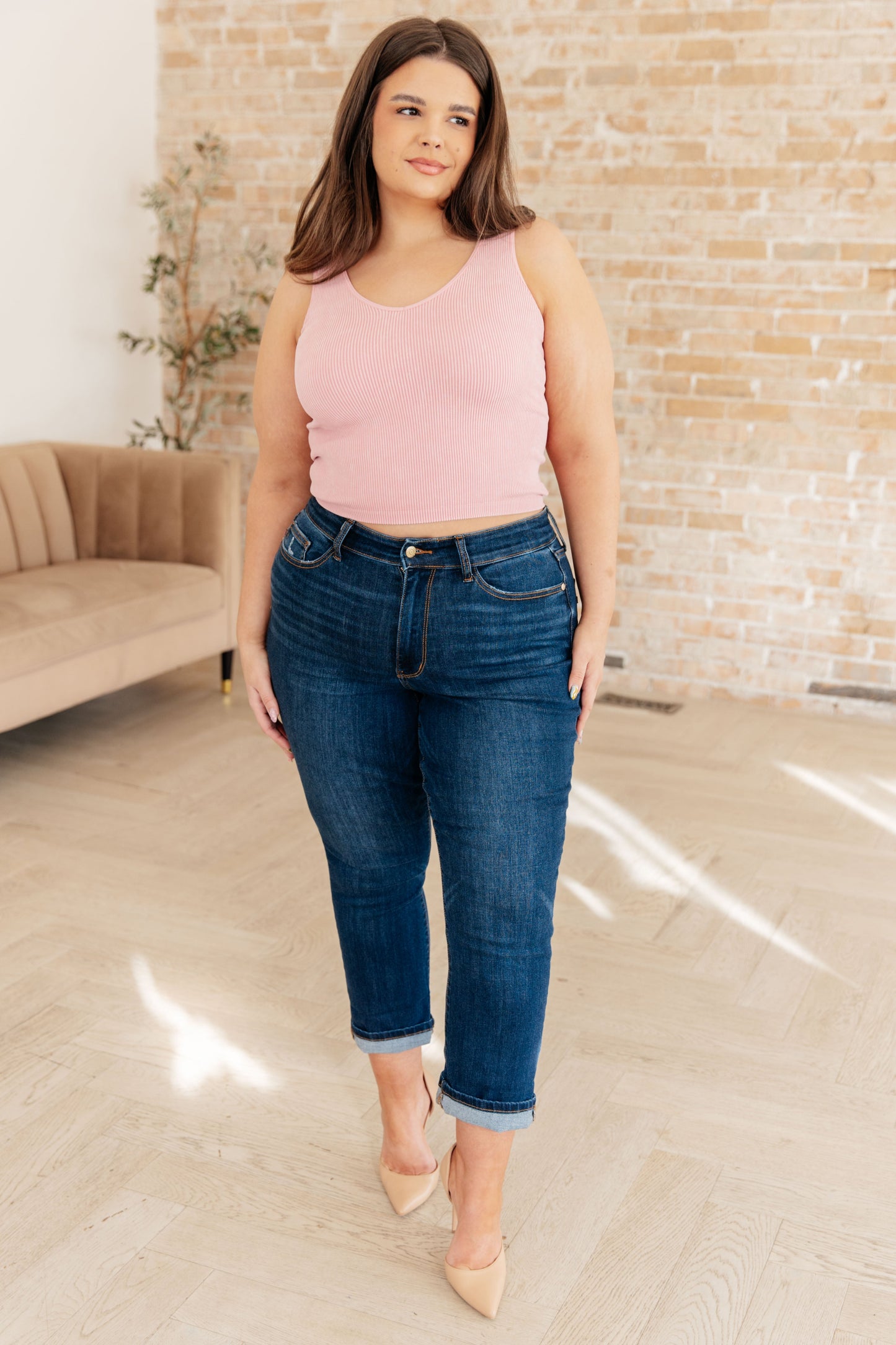 Judy Blue Mid Rise Vintage Cuffed Skinny Capri