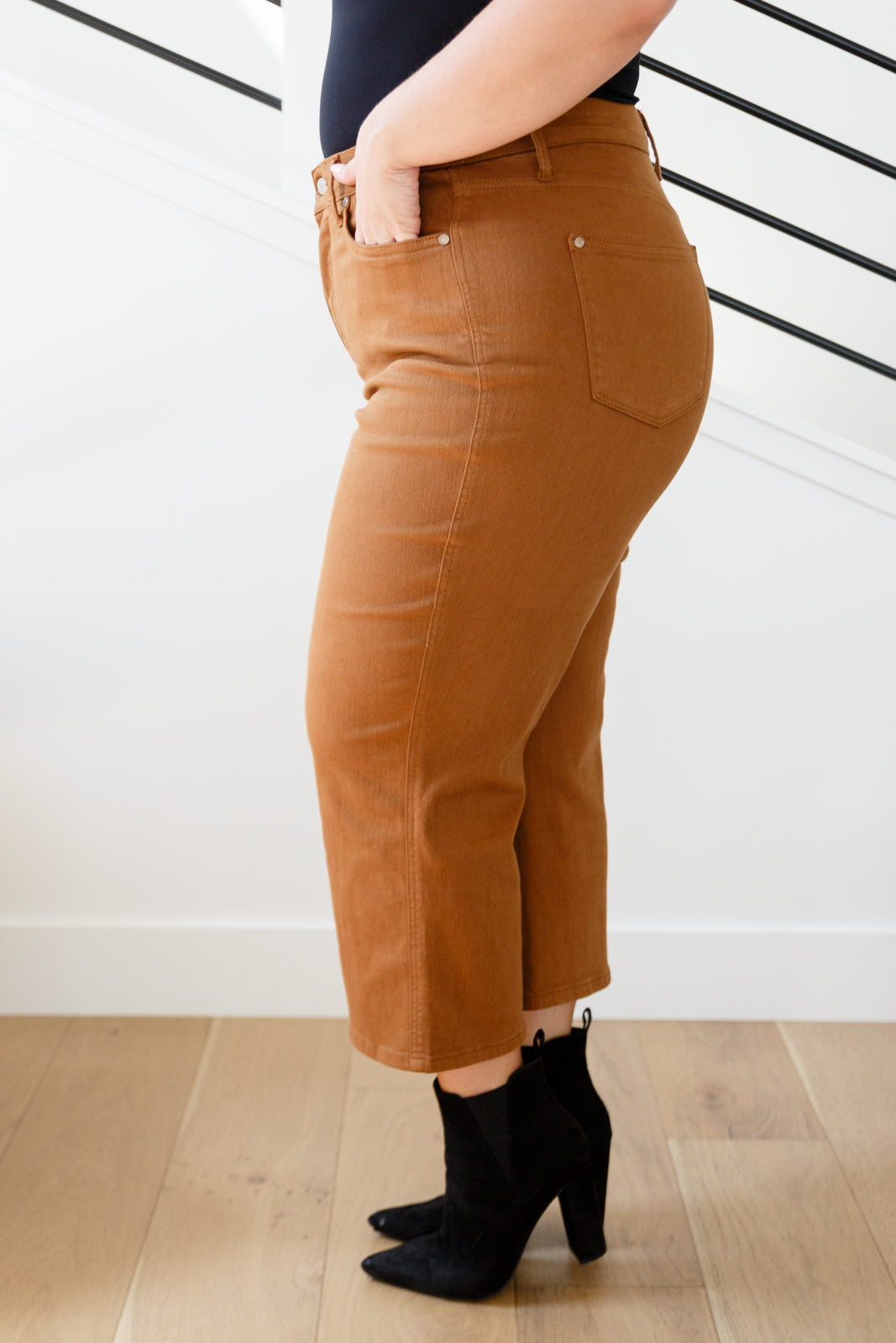 Judy Blue High Rise Tummy Control Wide Leg Crop Jeans in Camel