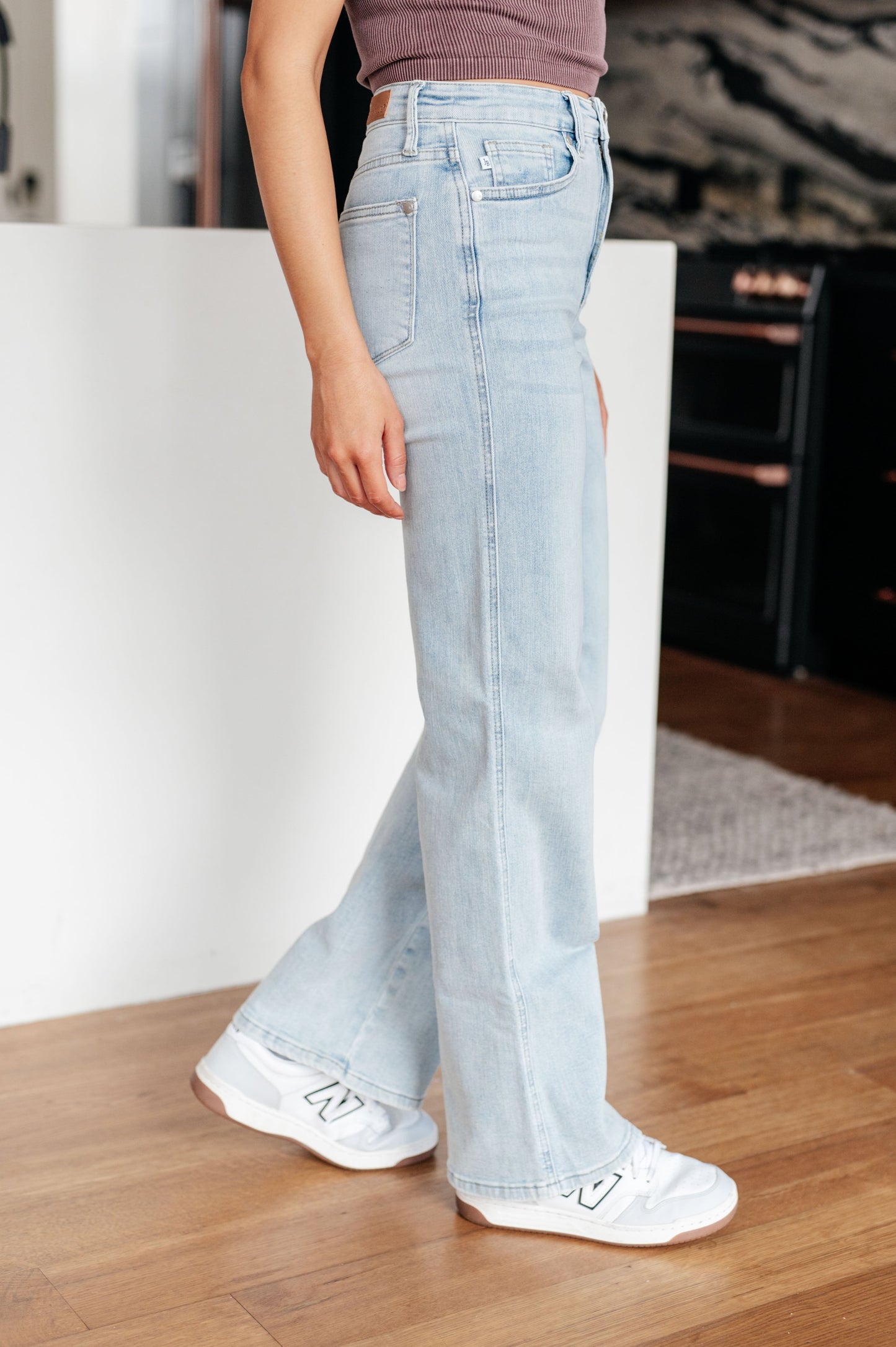 Judy Blue Tummy Control Vintage Wash Straight Jeans