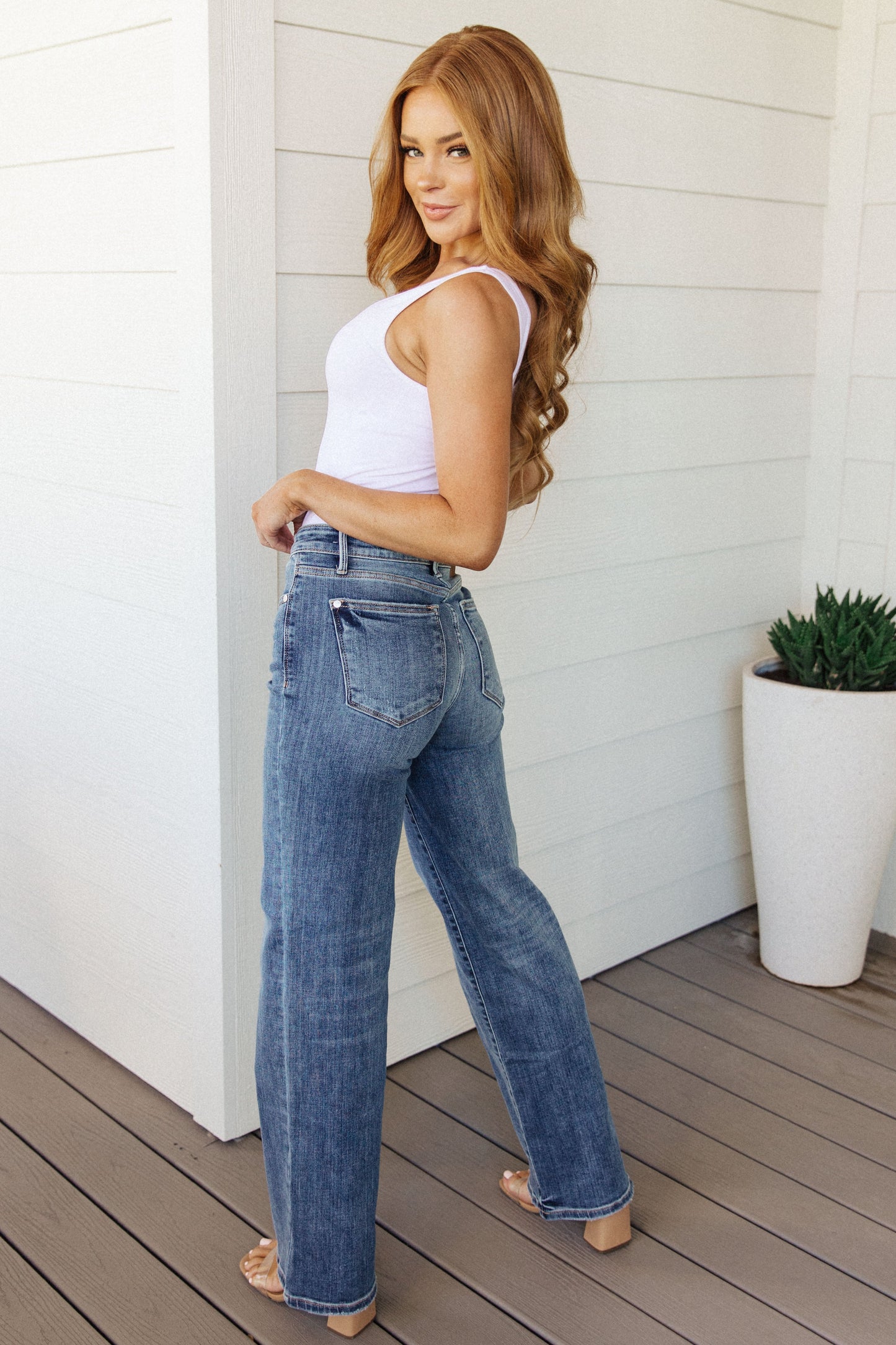 Judy Blue Mid Rise Contrast Wash Wide Leg Jeans