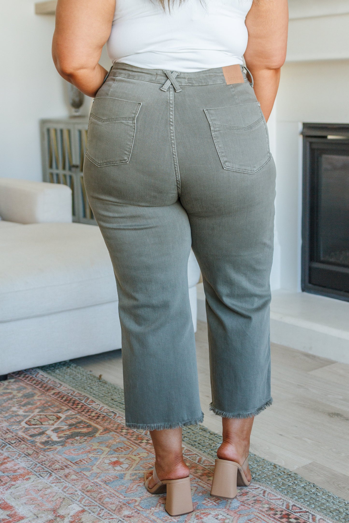 Judy Blue Wide Leg Crop Jeans in Olive