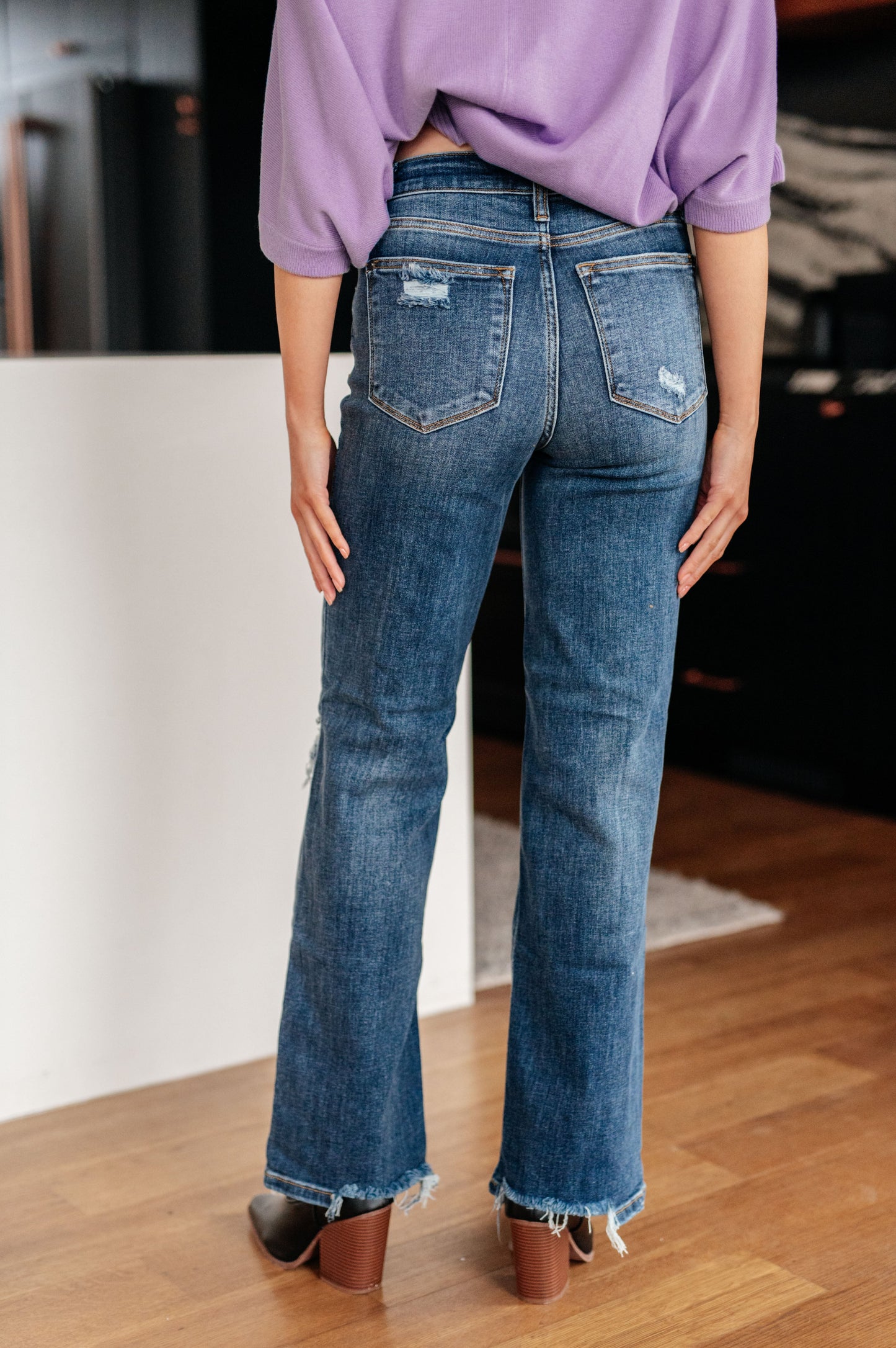 Judy Blue Take Me Back 90's Straight Jeans in Dark Wash
