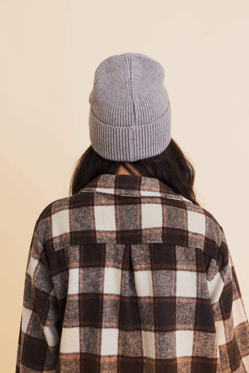 Smiley Face Embroidered Ribbed Knit Beanie: Green