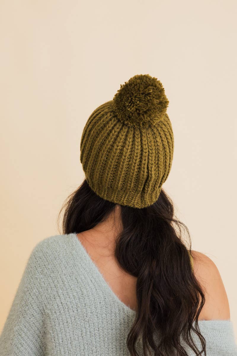 Chunky Cable Knit Pom Beanie: Ivory