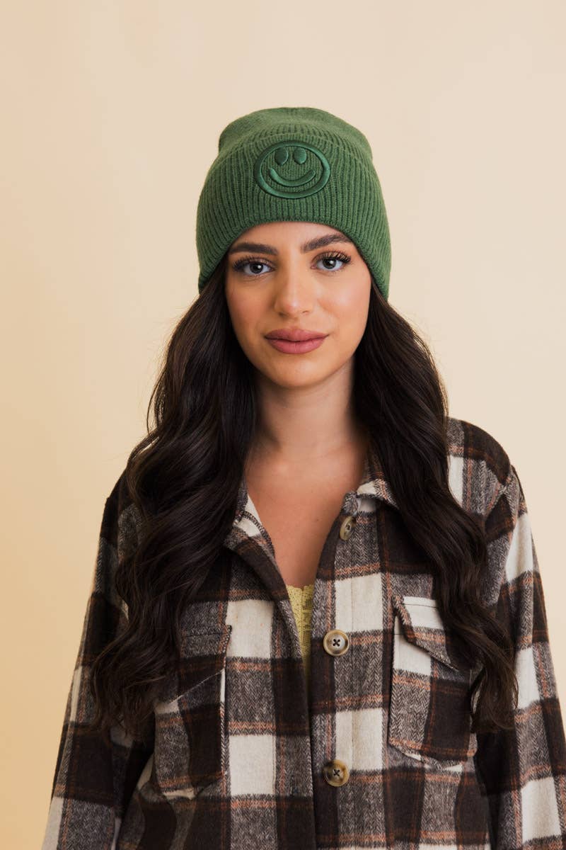 Smiley Face Embroidered Ribbed Knit Beanie: Green