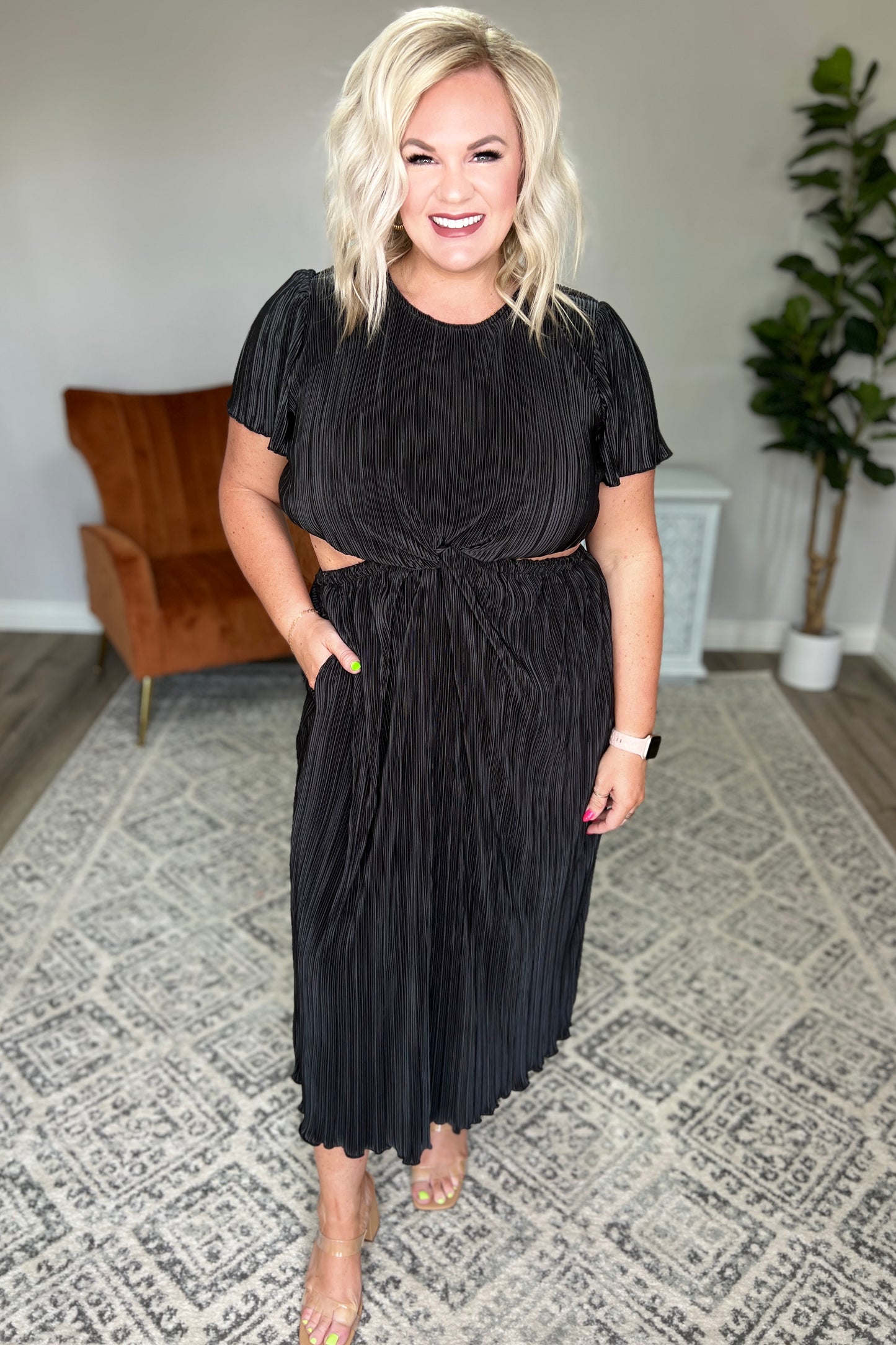 Pocket Full of Sunshine Plisse Maxi Dress