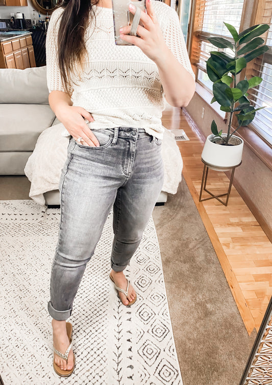 Judy Blue High Rise Stone Wash Slim Jeans in Gray