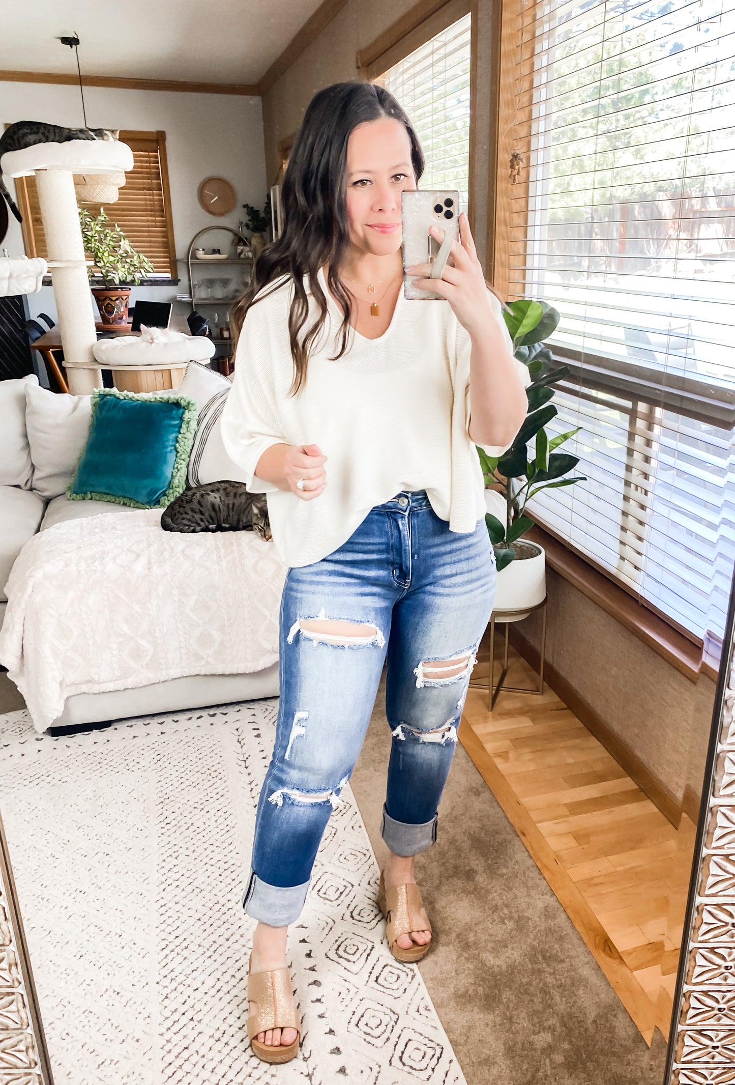 ARTEMIS High Rise Distressed Straight Jeans