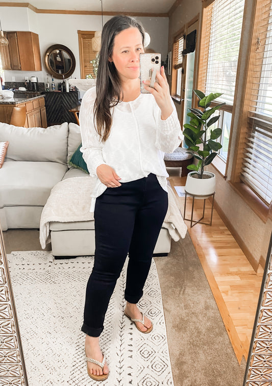 Judy Blue Mid Rise Classic Slim Jeans in Black