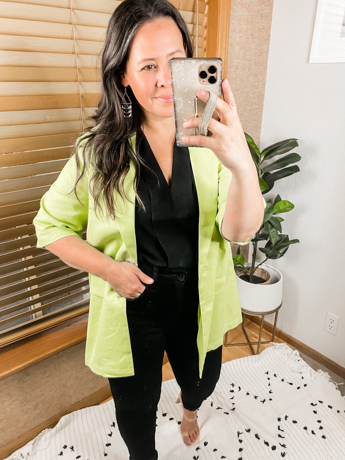 Elevate Everyday Blouse in Black