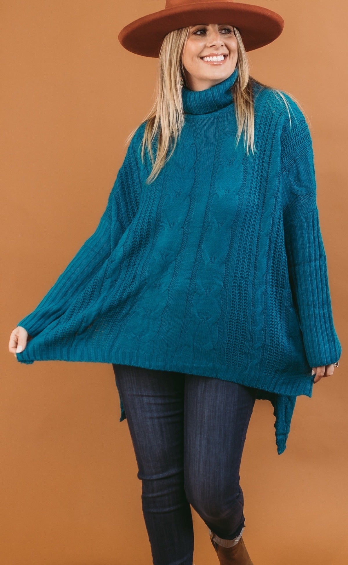 Solid Turtle Neck Cable Knit Hi-Low Sweater - Teal