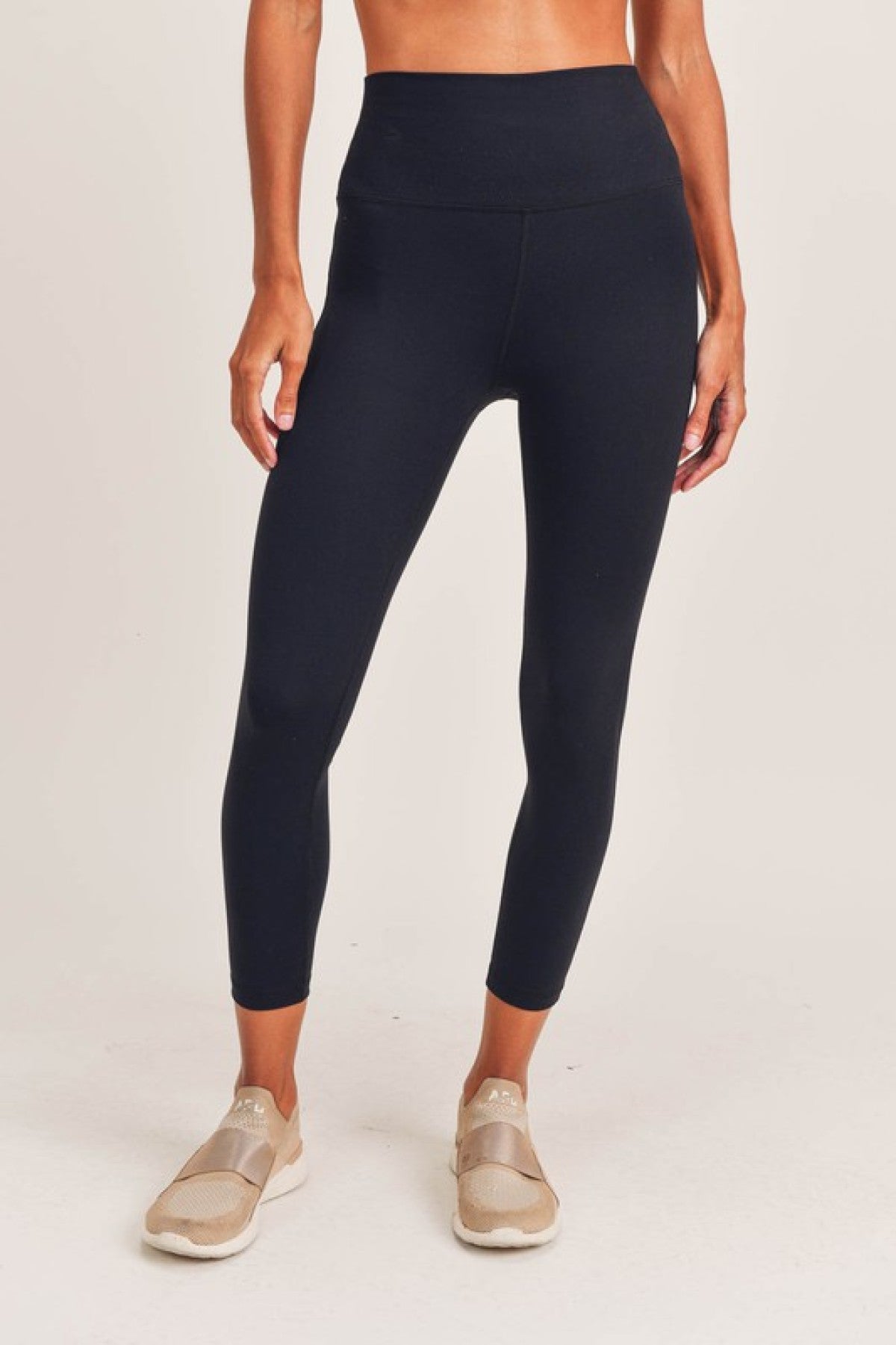 Mono B Solid Leggings with Back Pockets