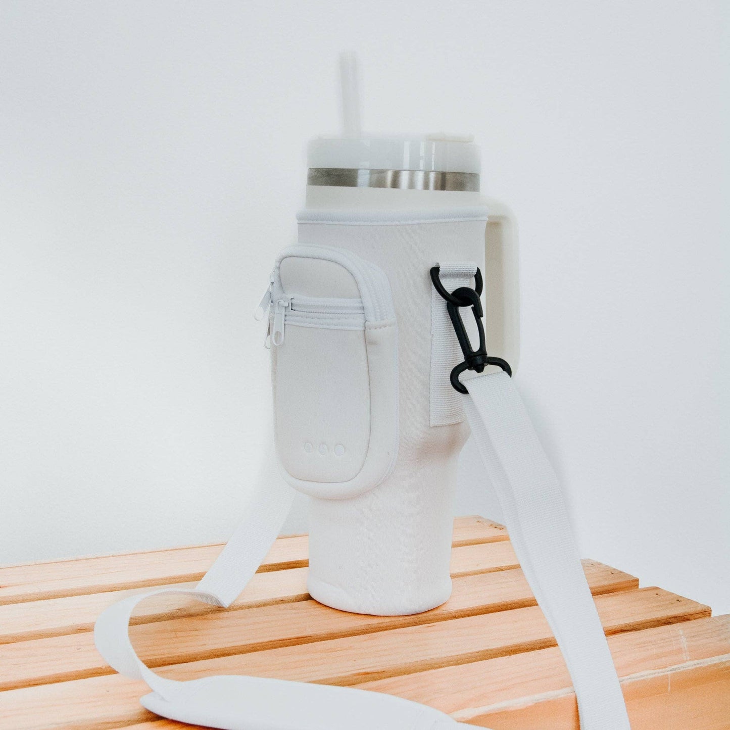 Hydration Harness: White