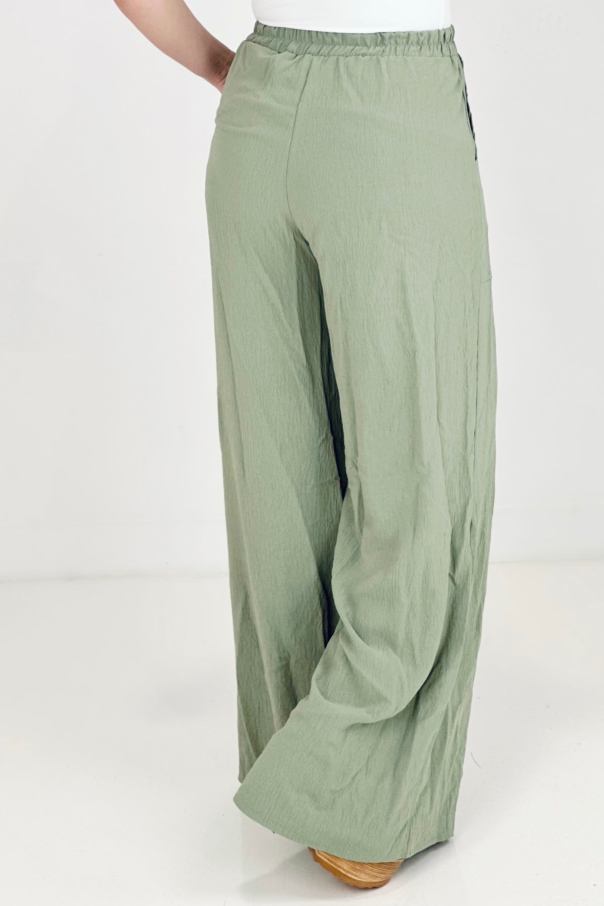 Sage Solid Wide Leg Pants