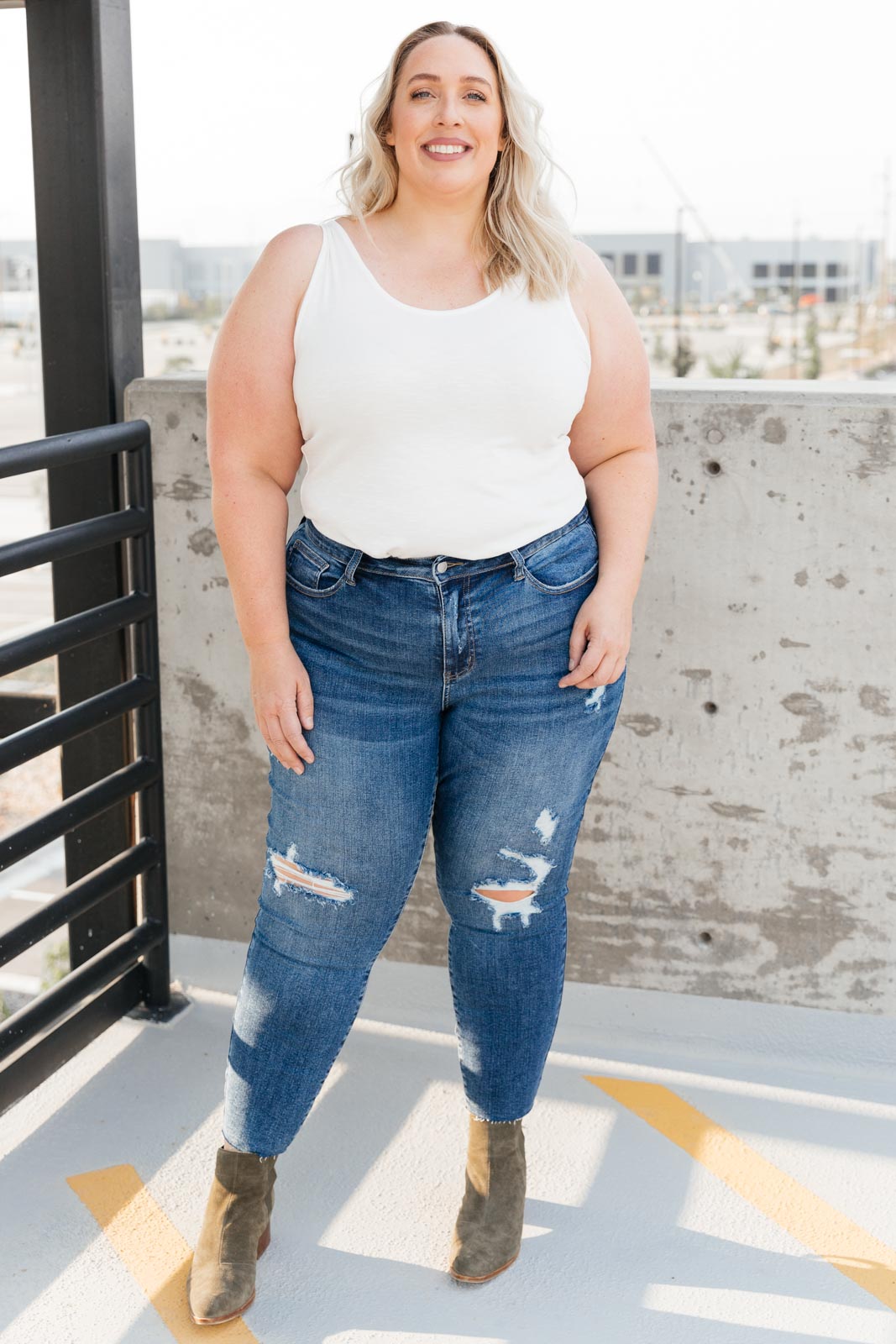 Judy Blue Vintage Indigo Cropped Skinny Jeans