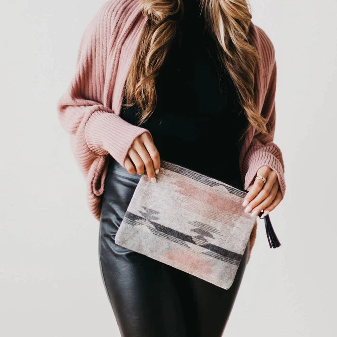 PREORDER: Mesa Crossbody Clutch Bag In Two Colors