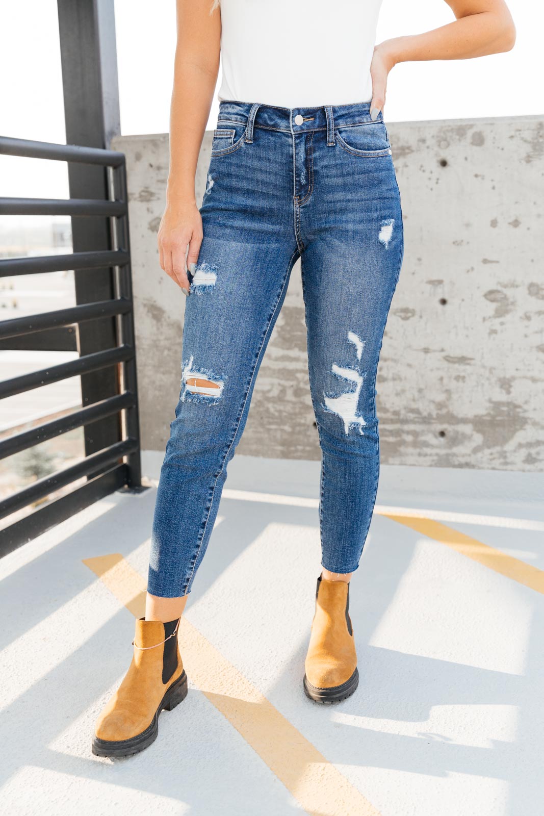 Judy Blue Vintage Indigo Cropped Skinny Jeans