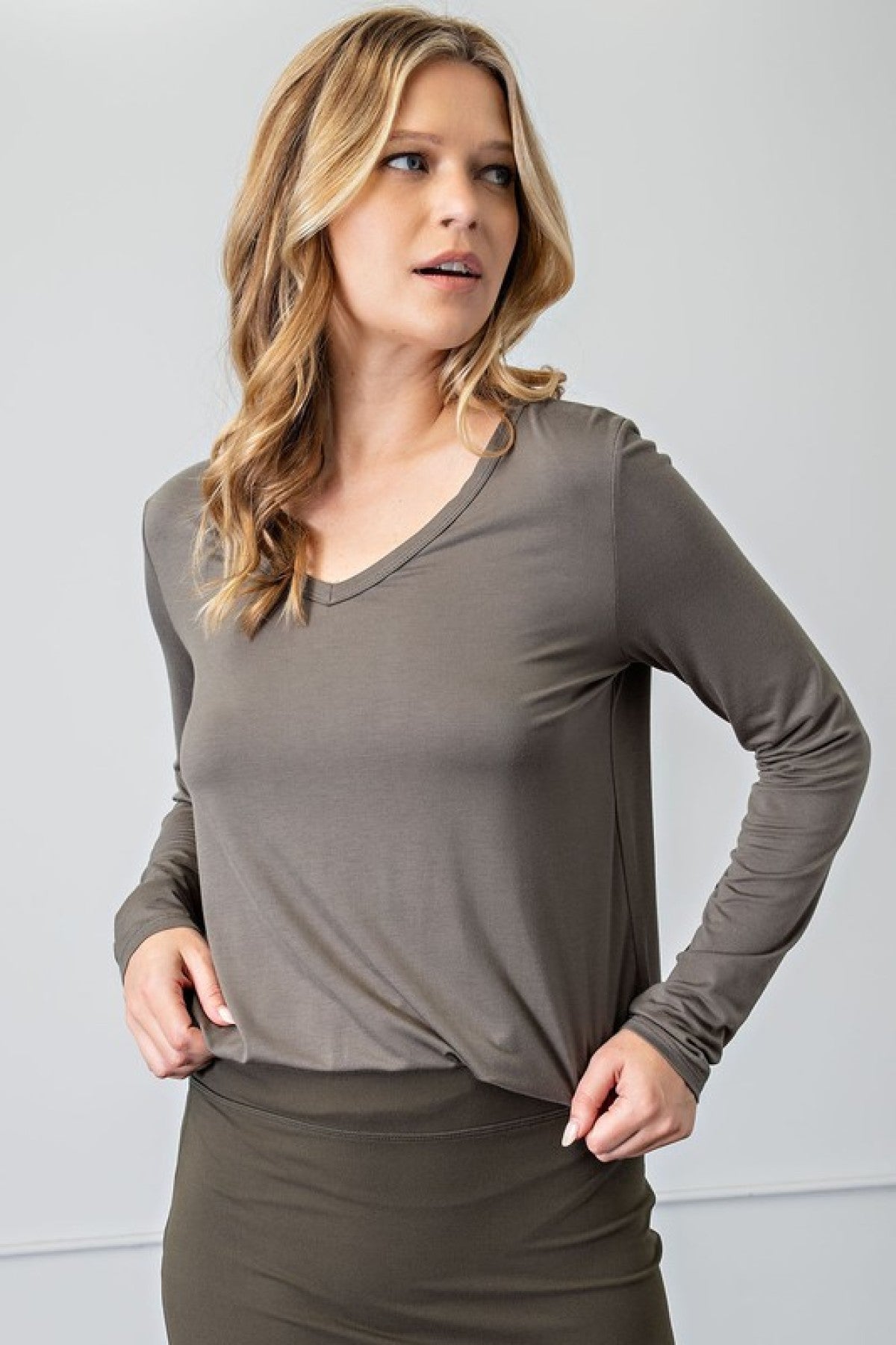 Rae Mode Basic V-Neck Long Sleeve Top