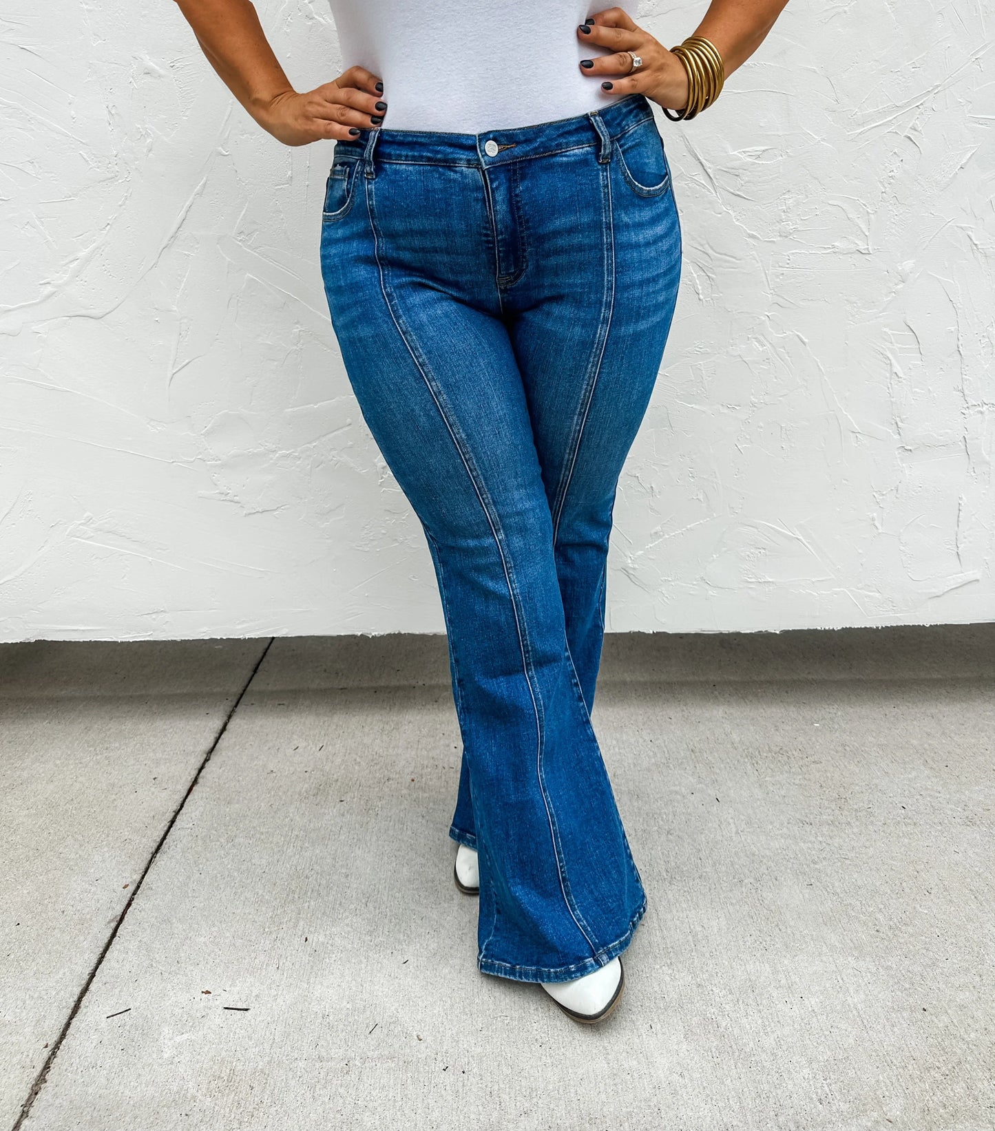 PREORDER: Stella Mid Rise Jeans Short 29" Inseam