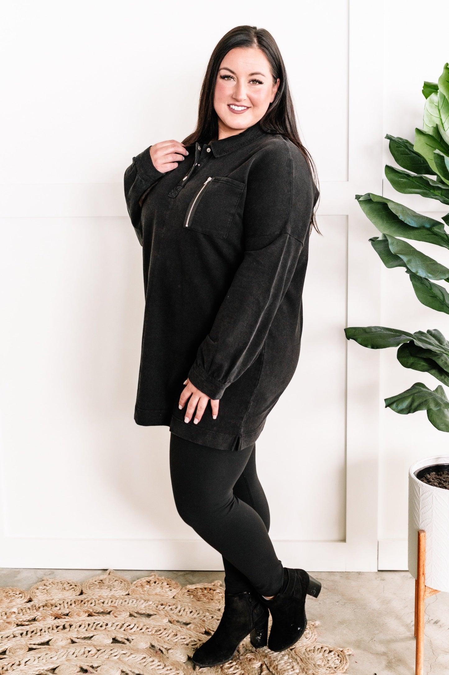 Sweatshirt Tunic In Costal Black 11.21