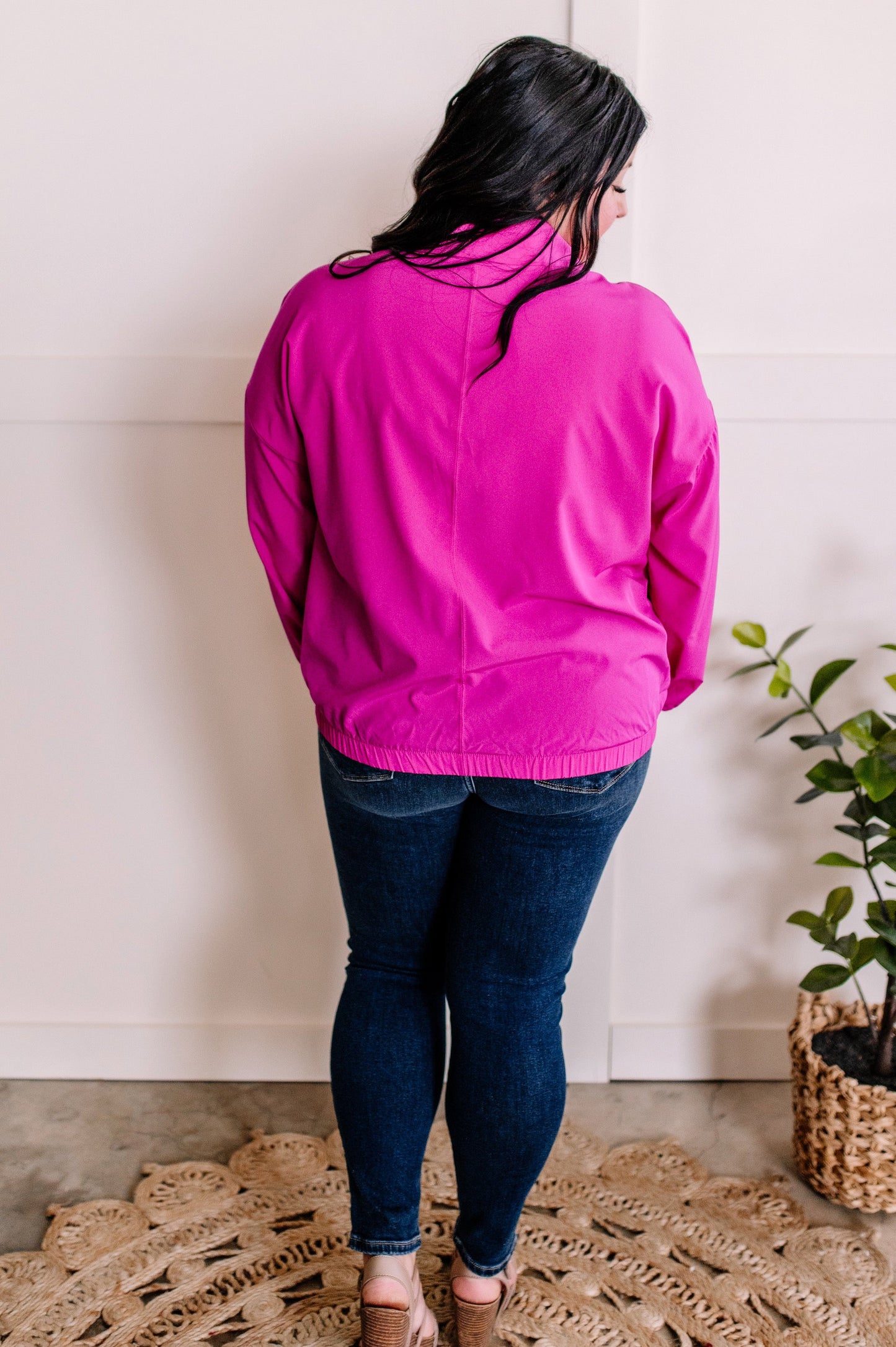 Collared Sporty Athletic Top In Bright Fuchsia